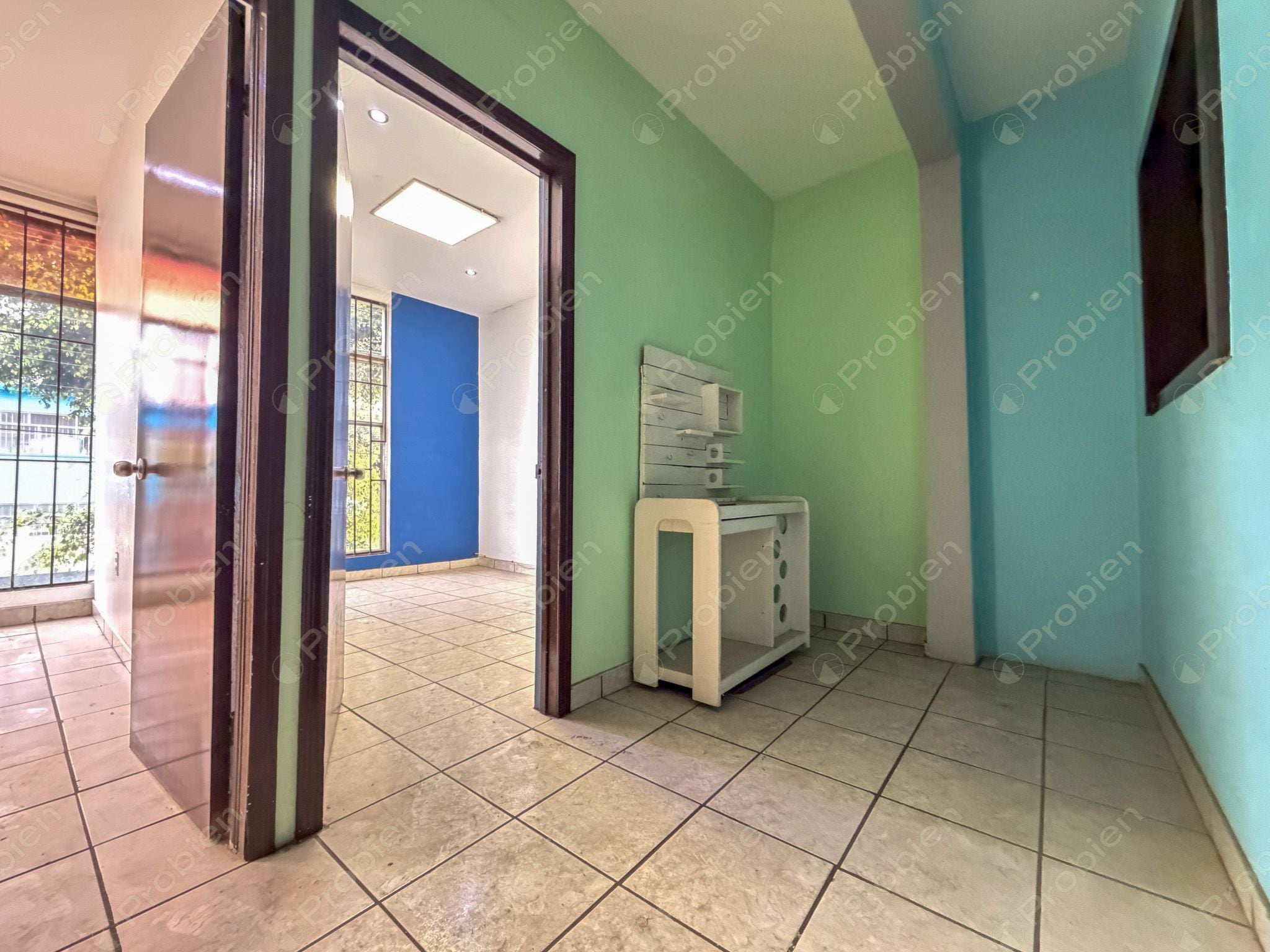 Oficinas o consultorios en renta en Calle Cuarta Díaz Mirón, Zona Centro de Tijuana - Foto 8 de 14