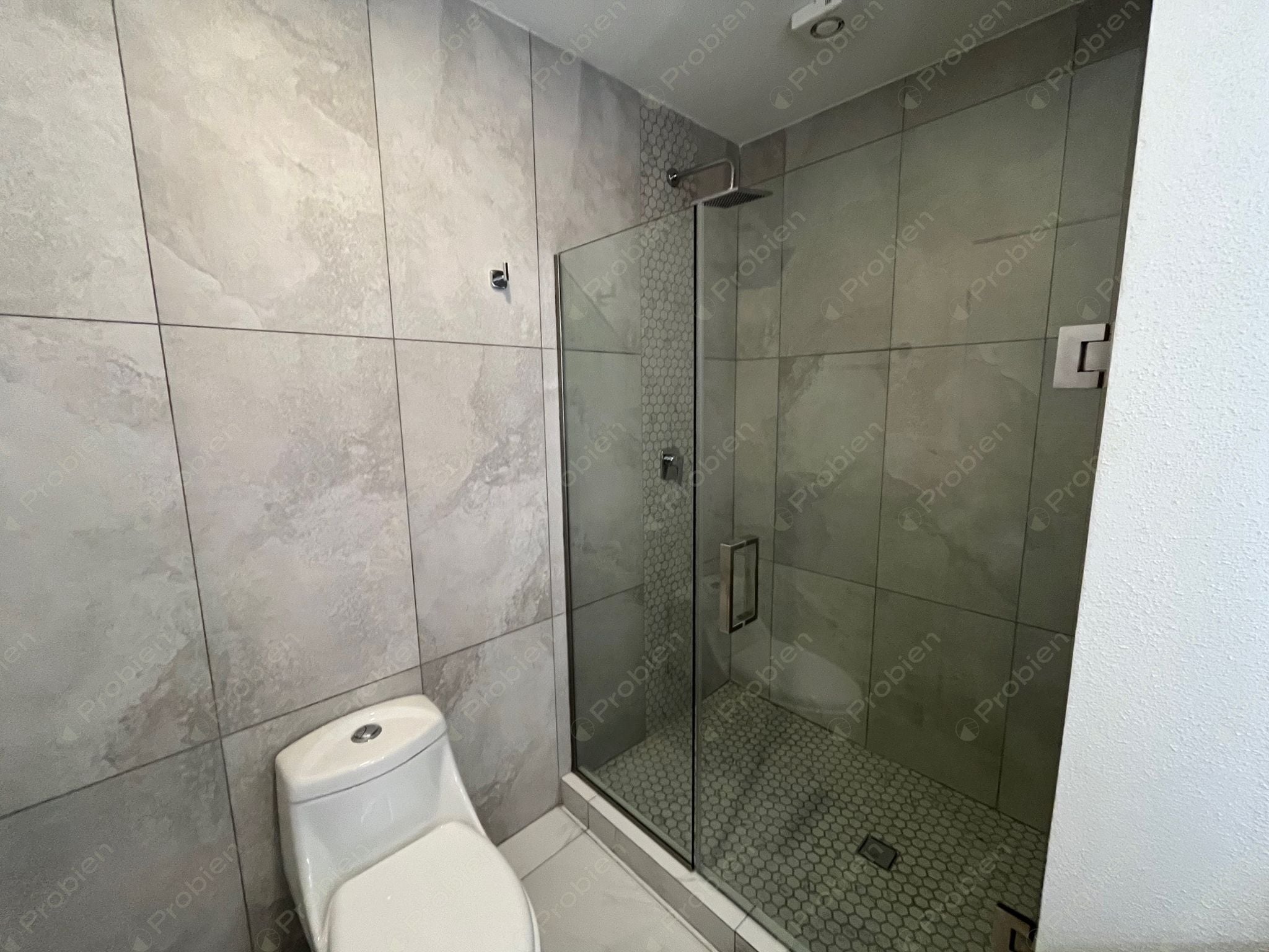 Casa nueva en renta en Uptown, Tijuana – Privada con alberca y seguridad - Foto 7 de 24