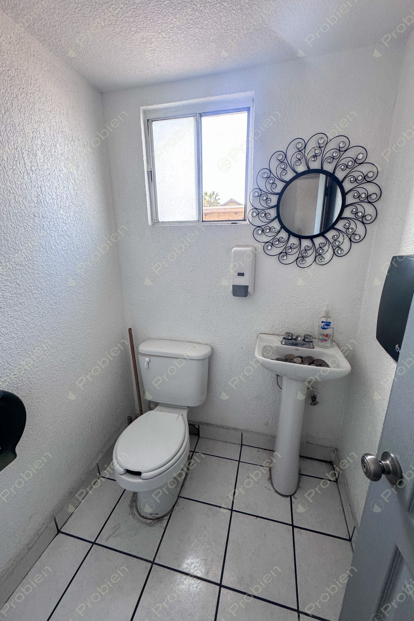 Traspaso de café en Zona Panamericano, local a pie de calle sobre avenida principal en Tijuana - Foto 9 de 10