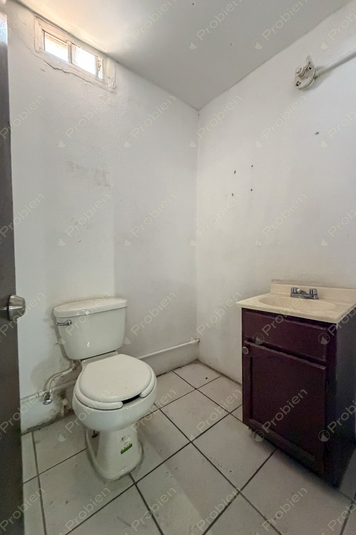 Espacio corporativo en renta en Calle Novena, Zona Centro Tijuana, nivel completo de 600 m² - Foto 12 de 13