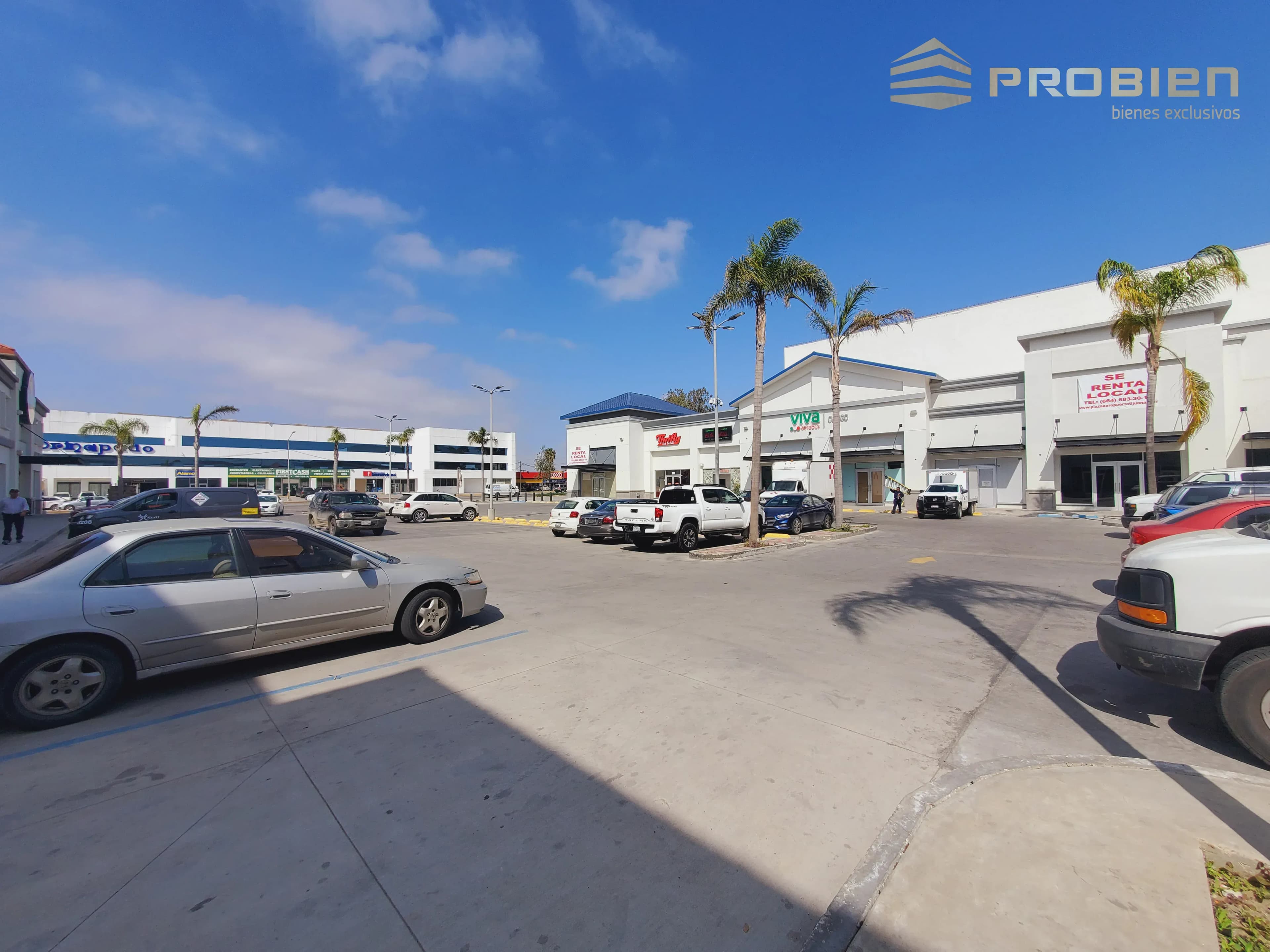 Plaza comercial en renta- Col. Aeropuerto (Plaza Aeropuerto)