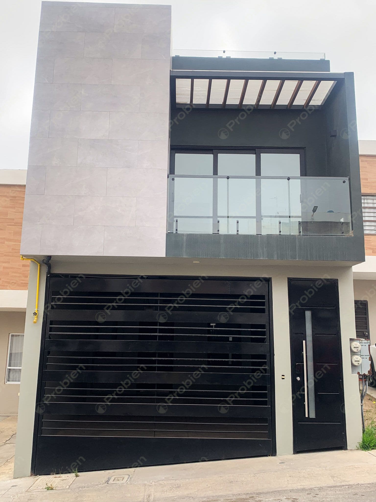 Casa en Venta en Residencial Madeiras, Cuesta Blanca – Roof Garden y Acabados de Lujo