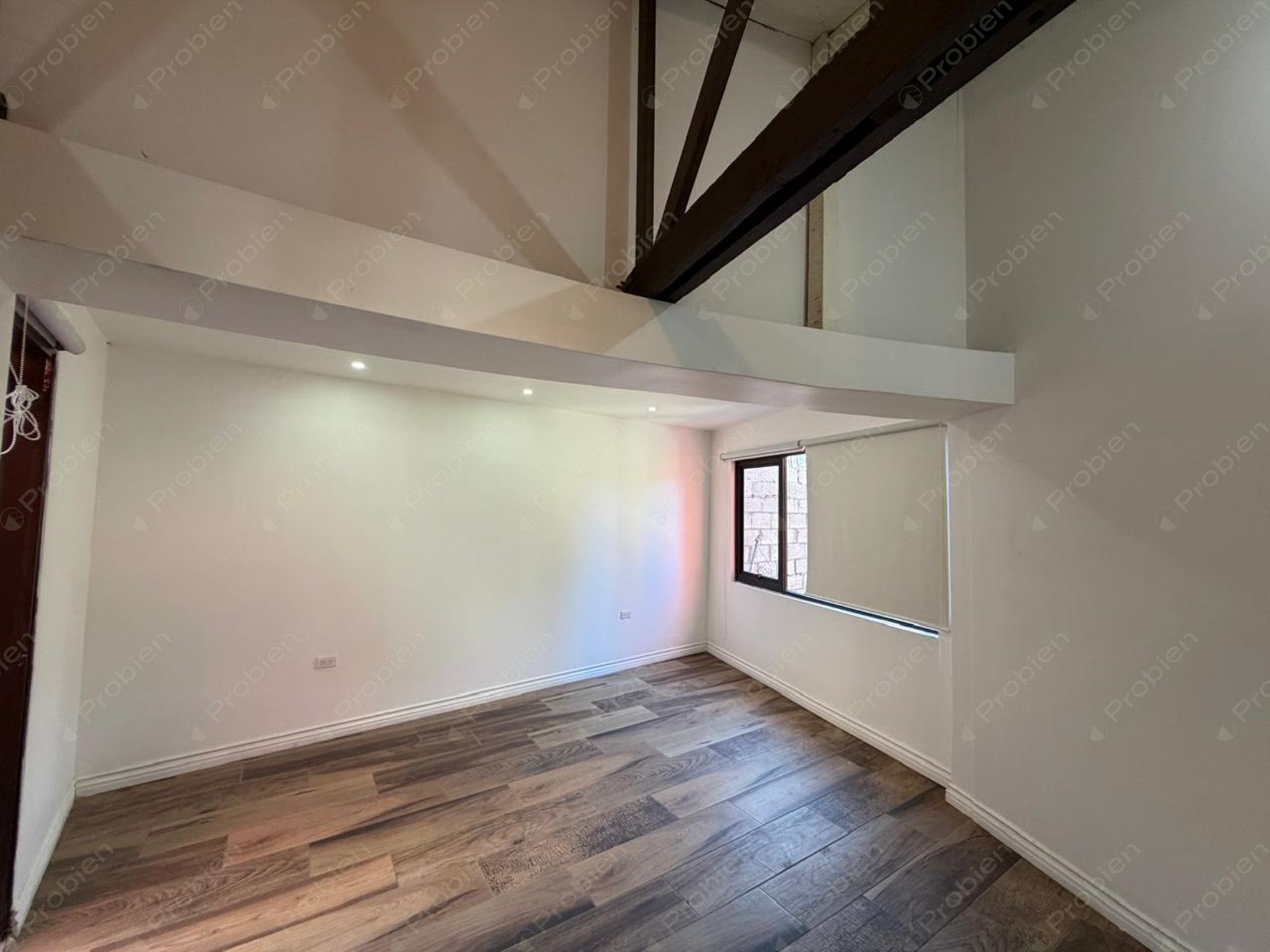 Casa en Renta en Lomas de Aguacaliente – Zona Residencial Tranquila y Bien Ubicada - Foto 15 de 24