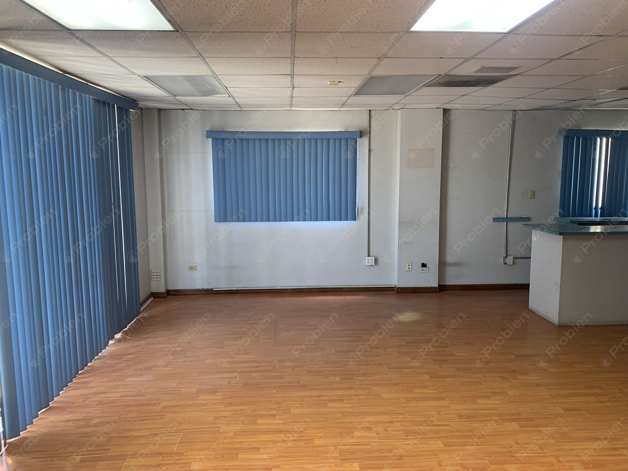 Bodega y Oficinas en Renta – Garita de Otay, Esquina con Alto Flujo Vehicular - Foto 4 de 7