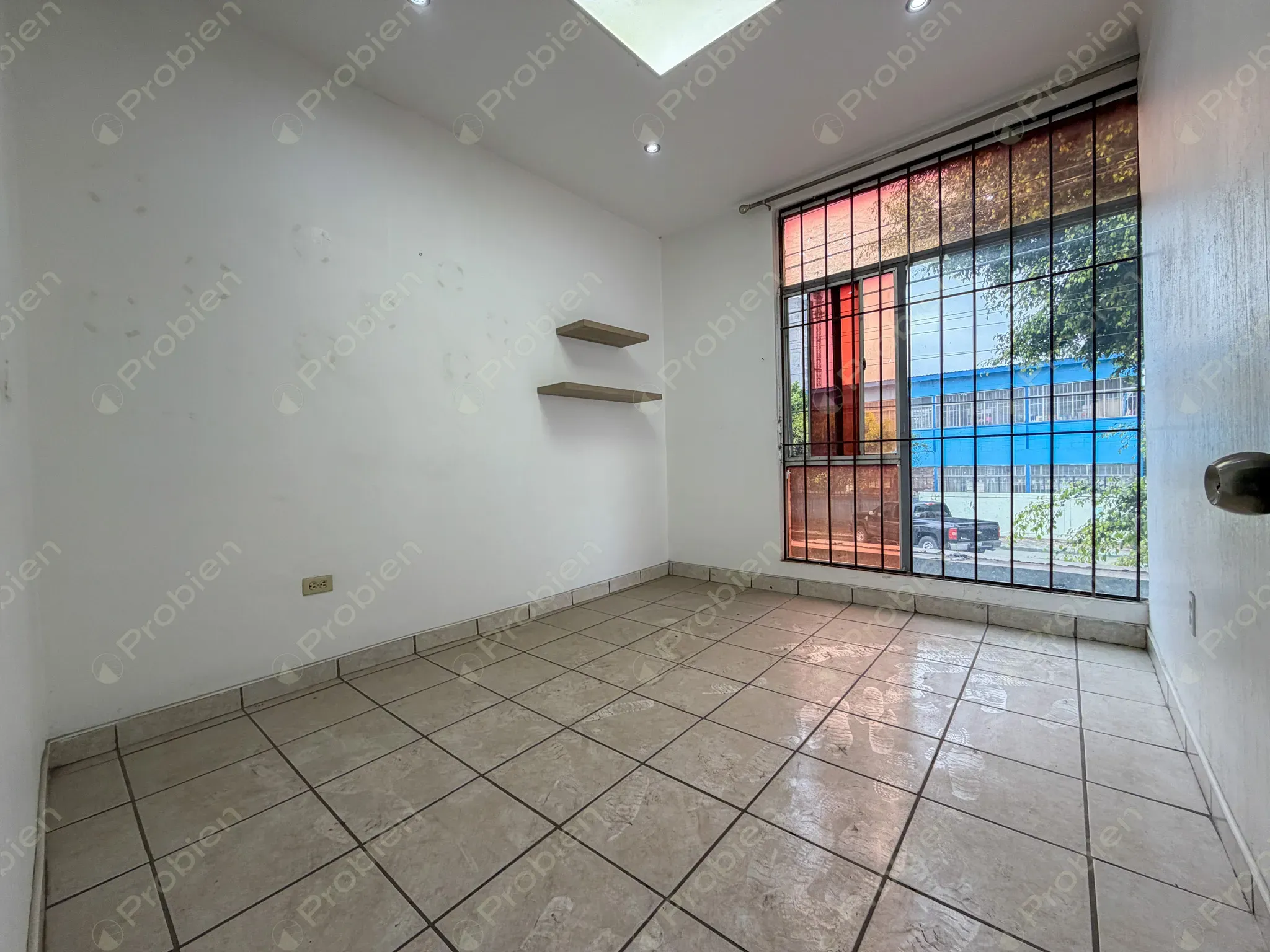 Oficinas o consultorios en renta en Calle Cuarta Díaz Mirón, Zona Centro de Tijuana - Foto 4 de 13