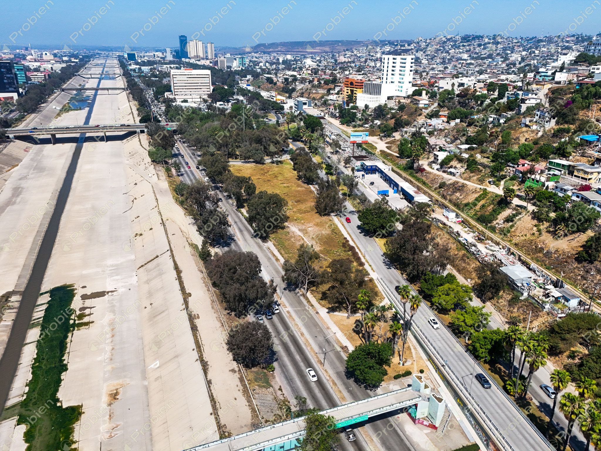 Terreno Comercial en Venta en AV. PADRE KINO