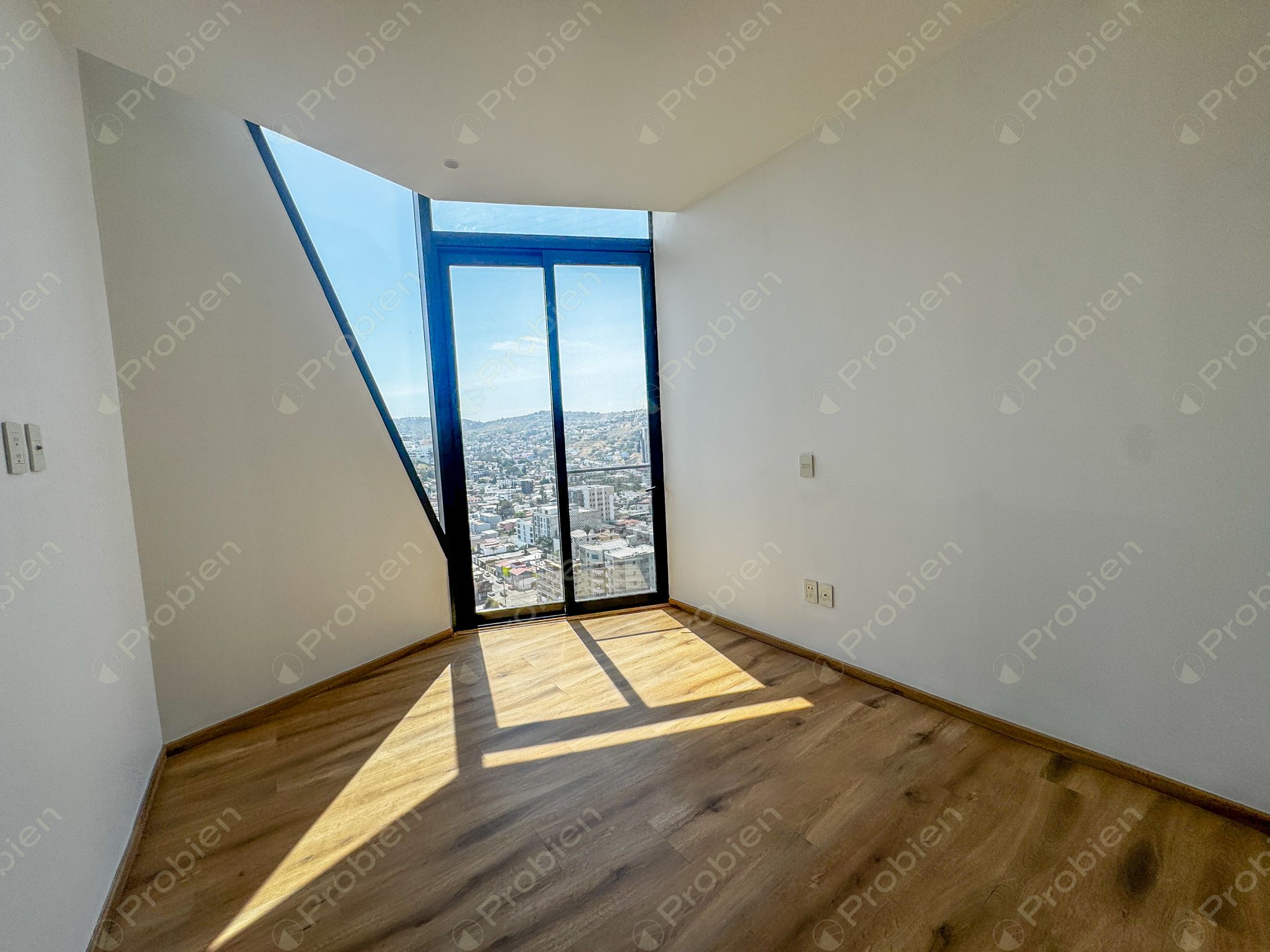 Departamento en renta en Grand Adamant piso 19, 3 recámaras con amenidades en Tijuana - Foto 8 de 17