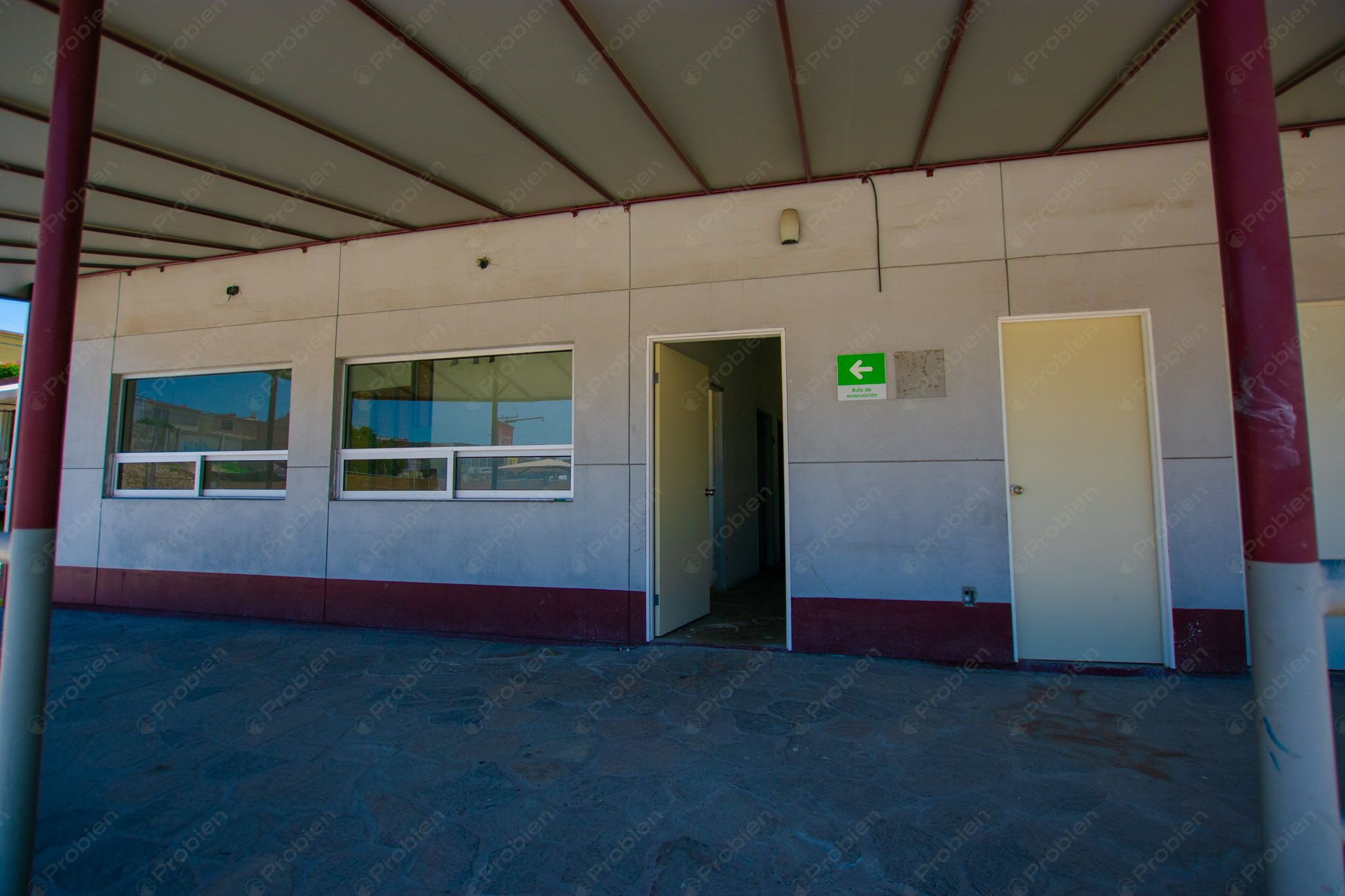 Terreno en Renta con Oficinas y Área de Verificación en Blvd. Casa Blanca – 1,133 m² - Foto 8 de 16