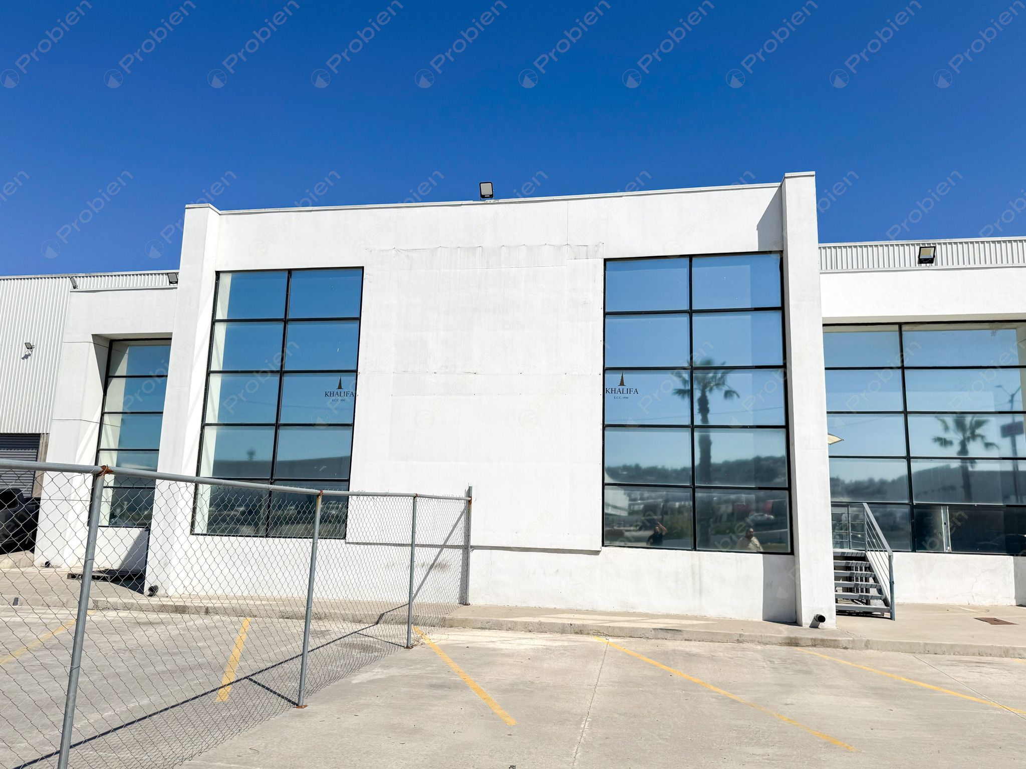Bodegas en renta sobre Vía Rápida en Tijuana con excelente ubicación logística - Foto 1 de 10