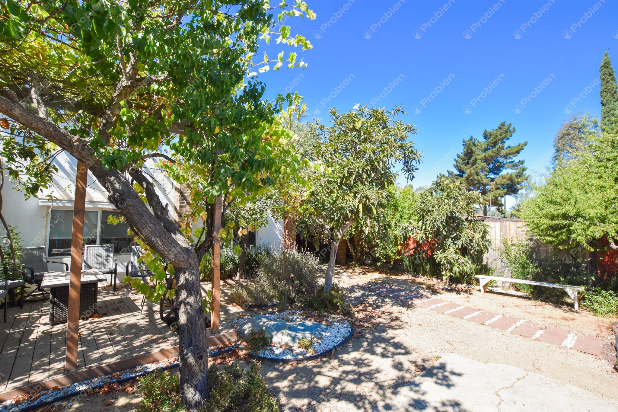 Casa en Renta en Valle de Guadalupe – 2 Recámaras, Amueblada y con Patio - Foto 10 de 23