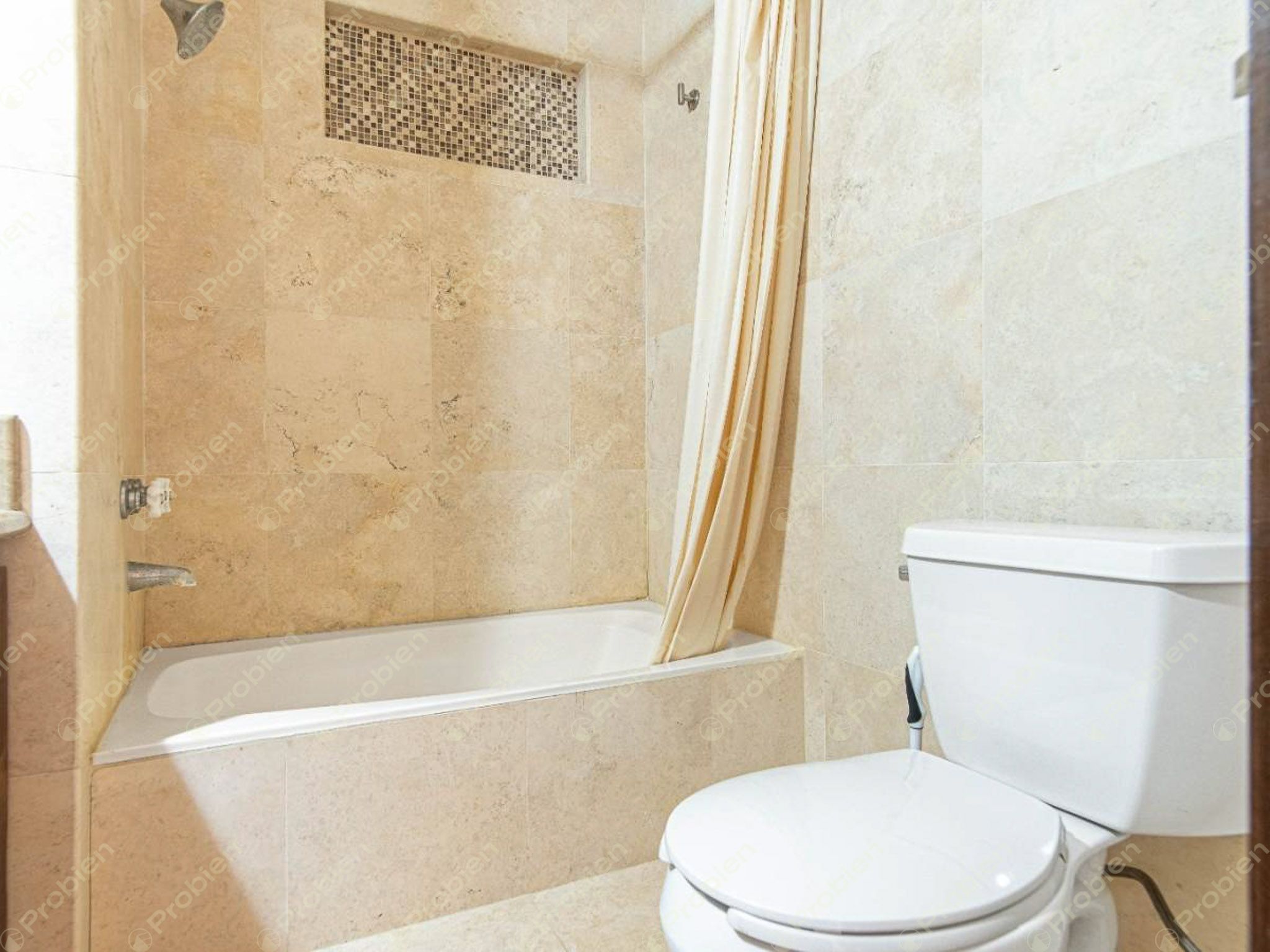 Casa amueblada en renta con vista privilegiada en San Antonio del Mar - Foto 9 de 13