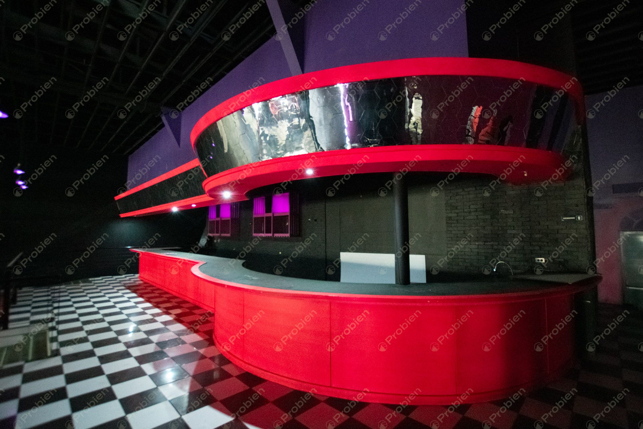 Local Comercial en Renta en El Foro – Zona Centro Tijuana, 980 m² en el Icónico Palacio Jai Alai - Foto 10 de 30