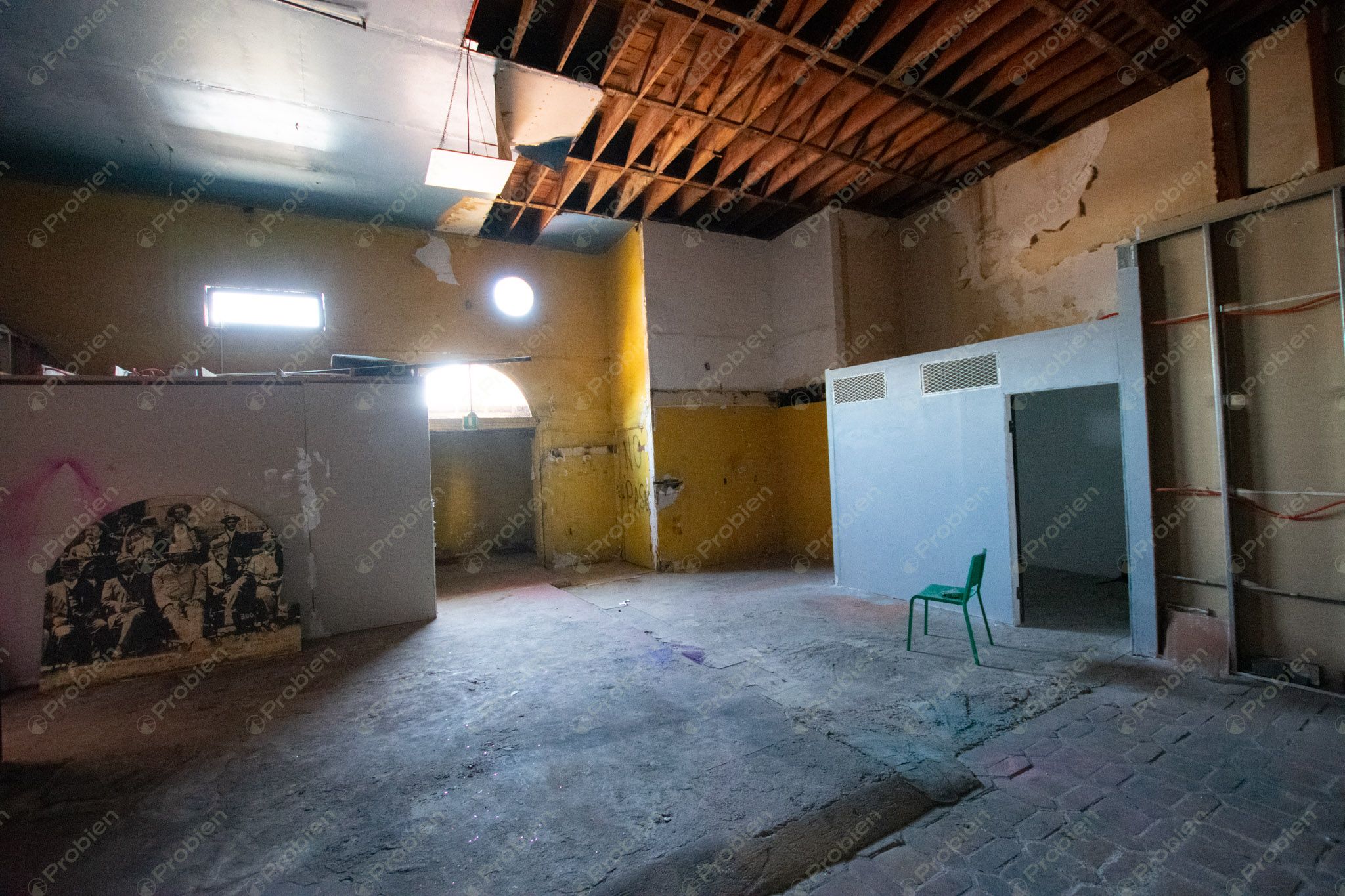 Local Comercial en Renta en El Foro – Zona Centro Tijuana, 980 m² en el Icónico Palacio Jai Alai - Foto 28 de 30