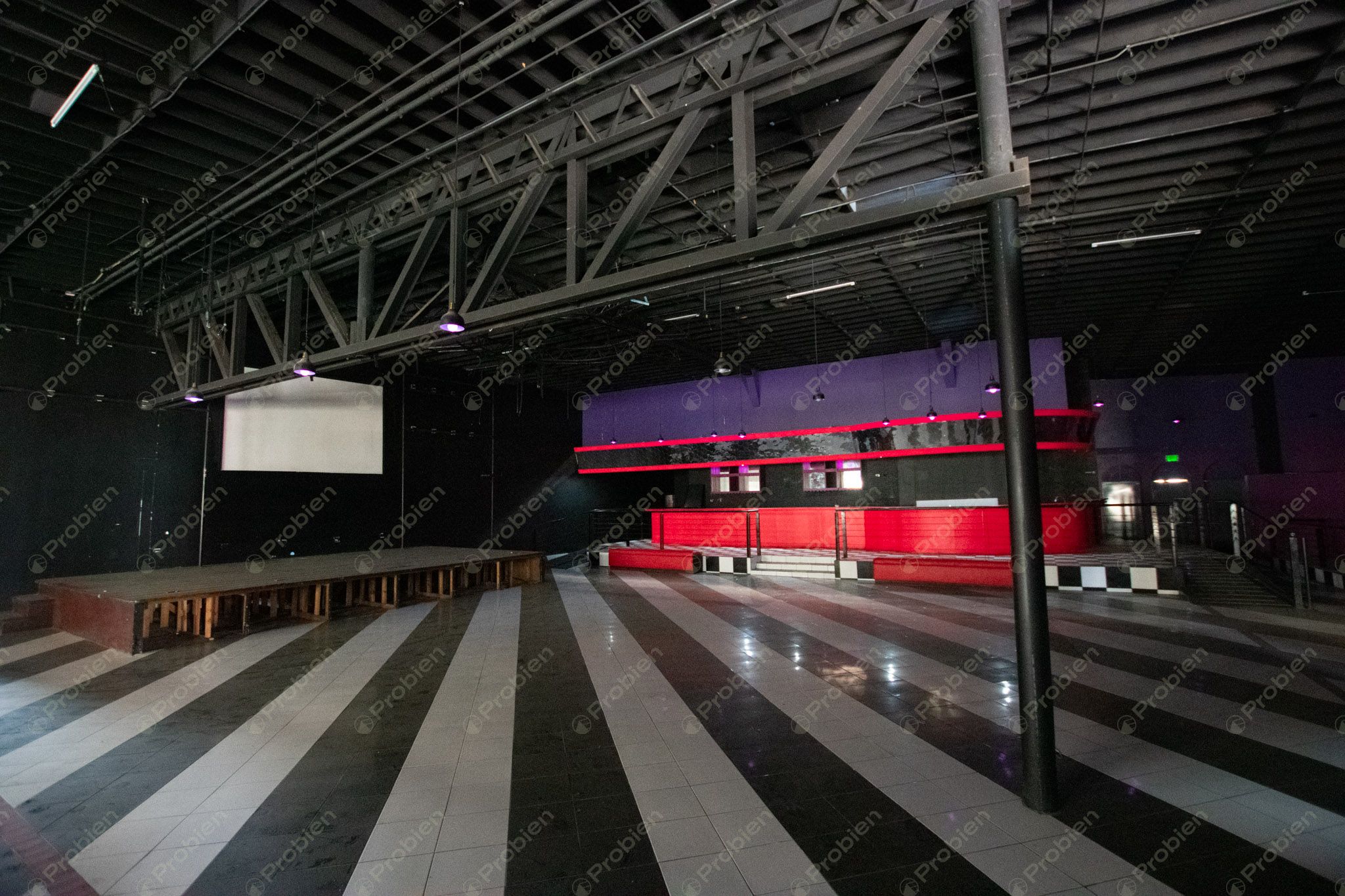 Local Comercial en Renta en El Foro – Zona Centro Tijuana, 980 m² en el Icónico Palacio Jai Alai - Foto 4 de 30