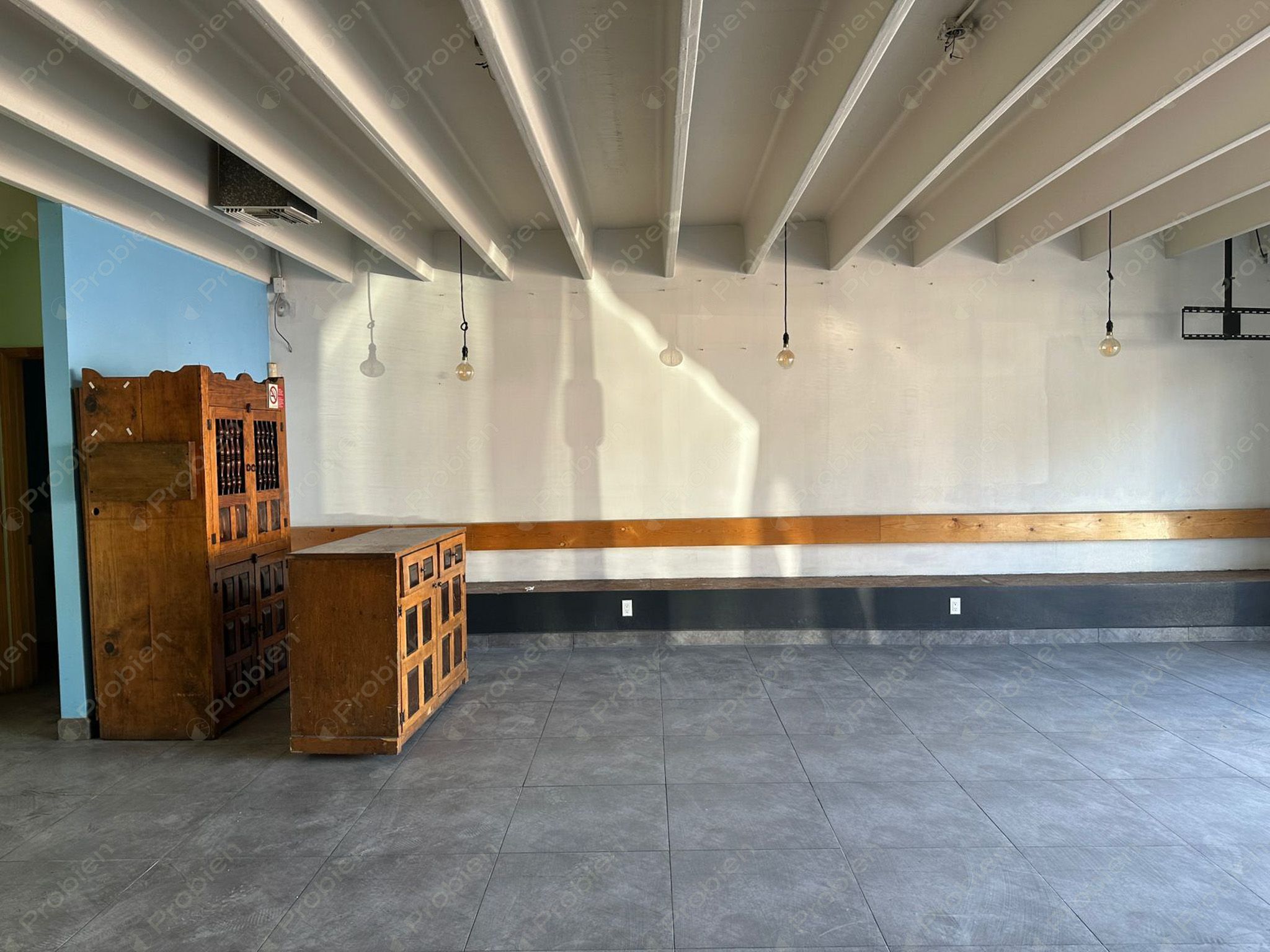 Local Comercial en Renta en Zona Centro – Ideal para Negocios y Alta Afluencia - Foto 9 de 13
