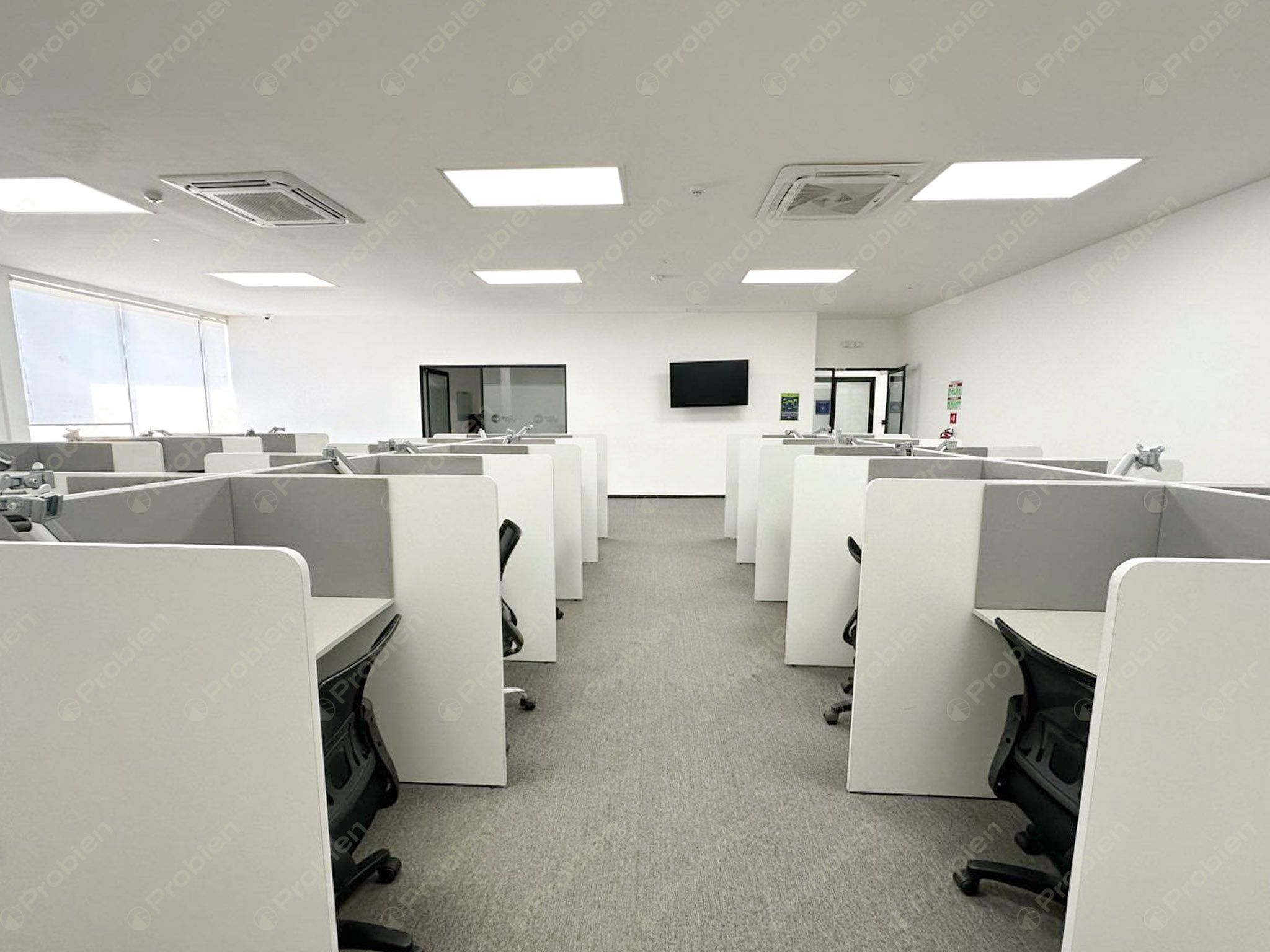 Oficina en Renta Coworking 121.92 m² - En Plaza Alameda Otay - Foto 3 de 12