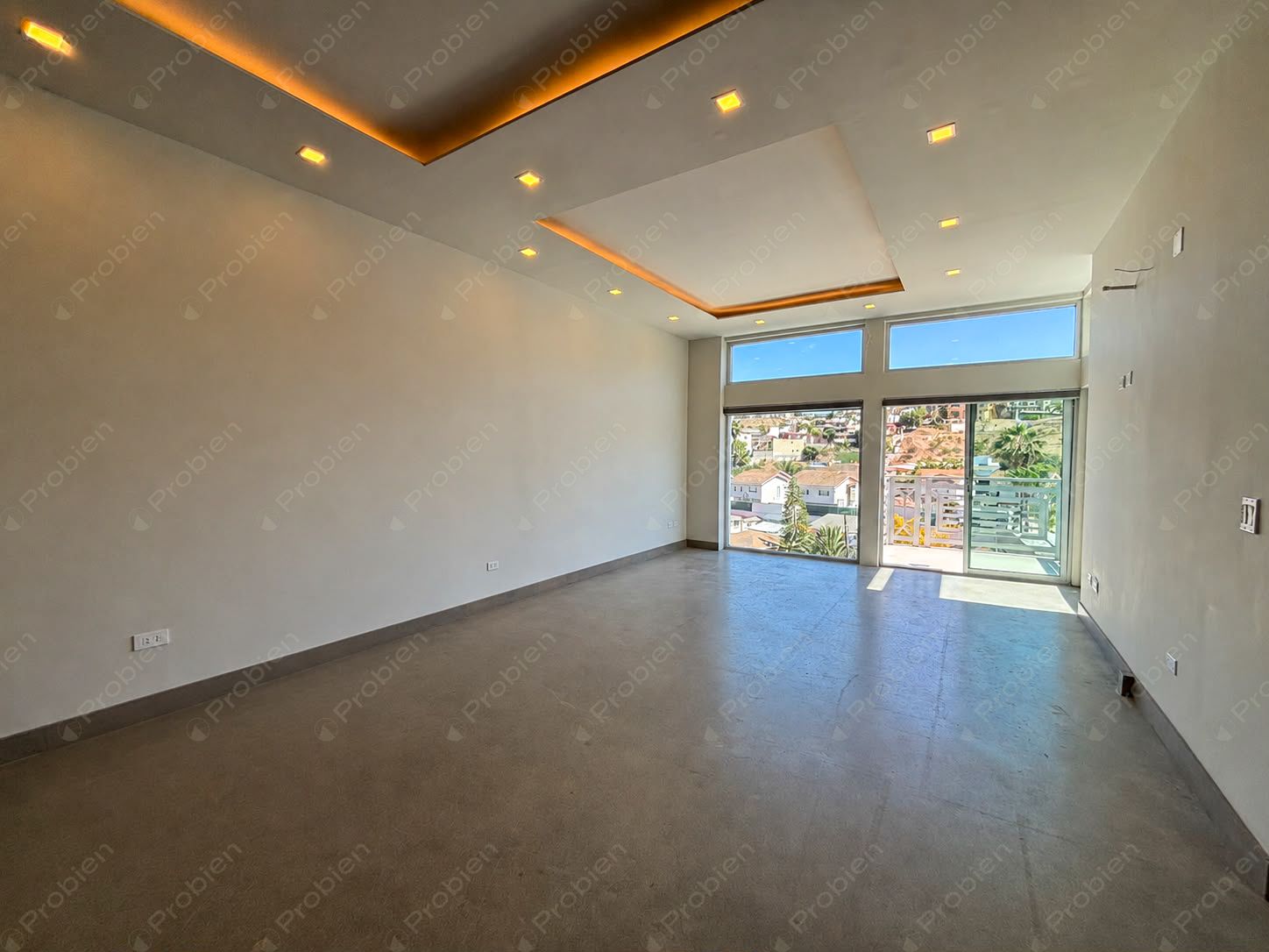 Casa Giro Comercial sobre calle principal Parral 9na Sección. Espaciosa y patio de 96 M2 - Foto 5 de 37