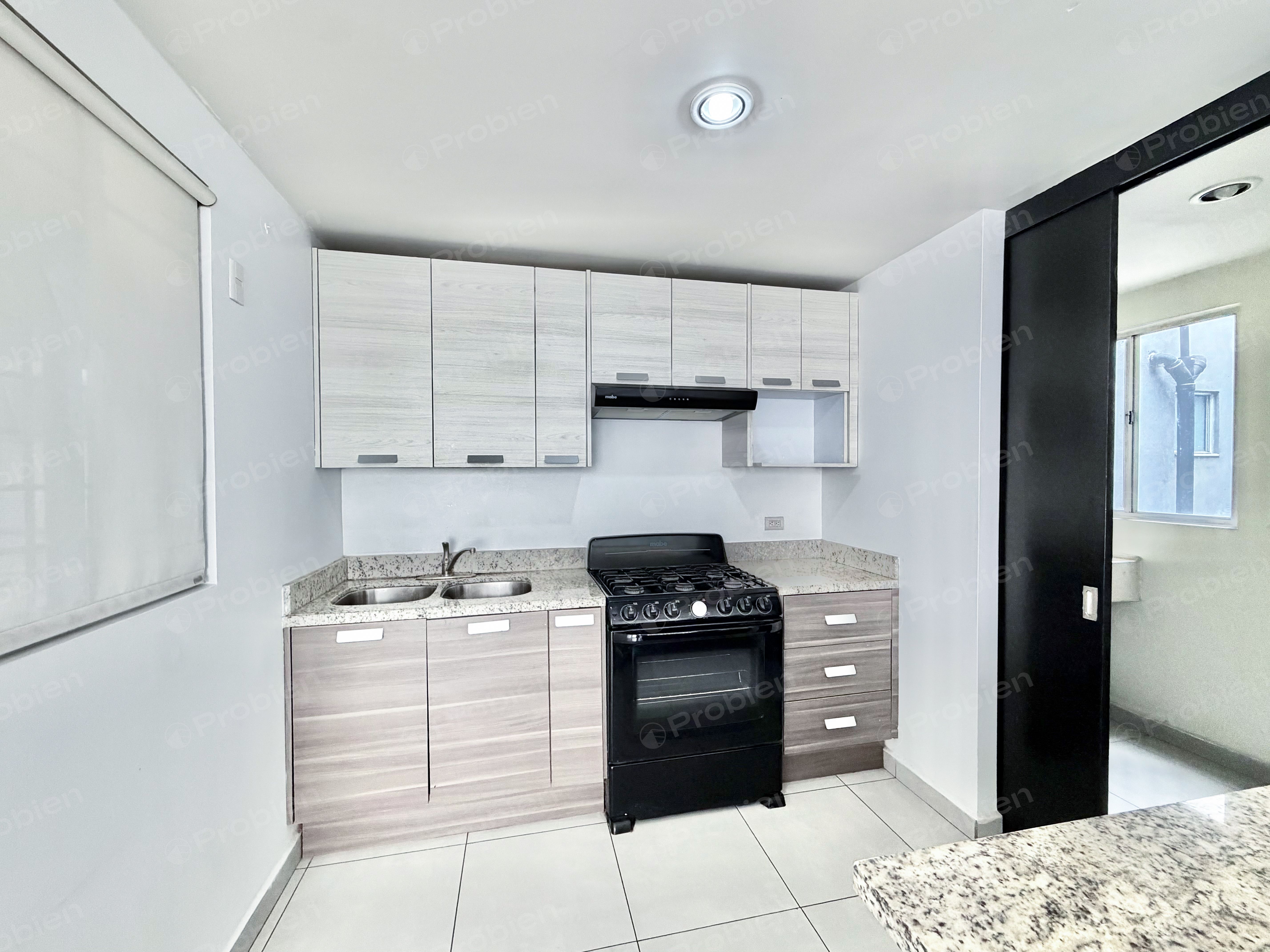 Departamento en Renta en La Rioja, Tijuana | 3 Recámaras, 2 Baños y 2 Estacionamientos - Foto 4 de 15