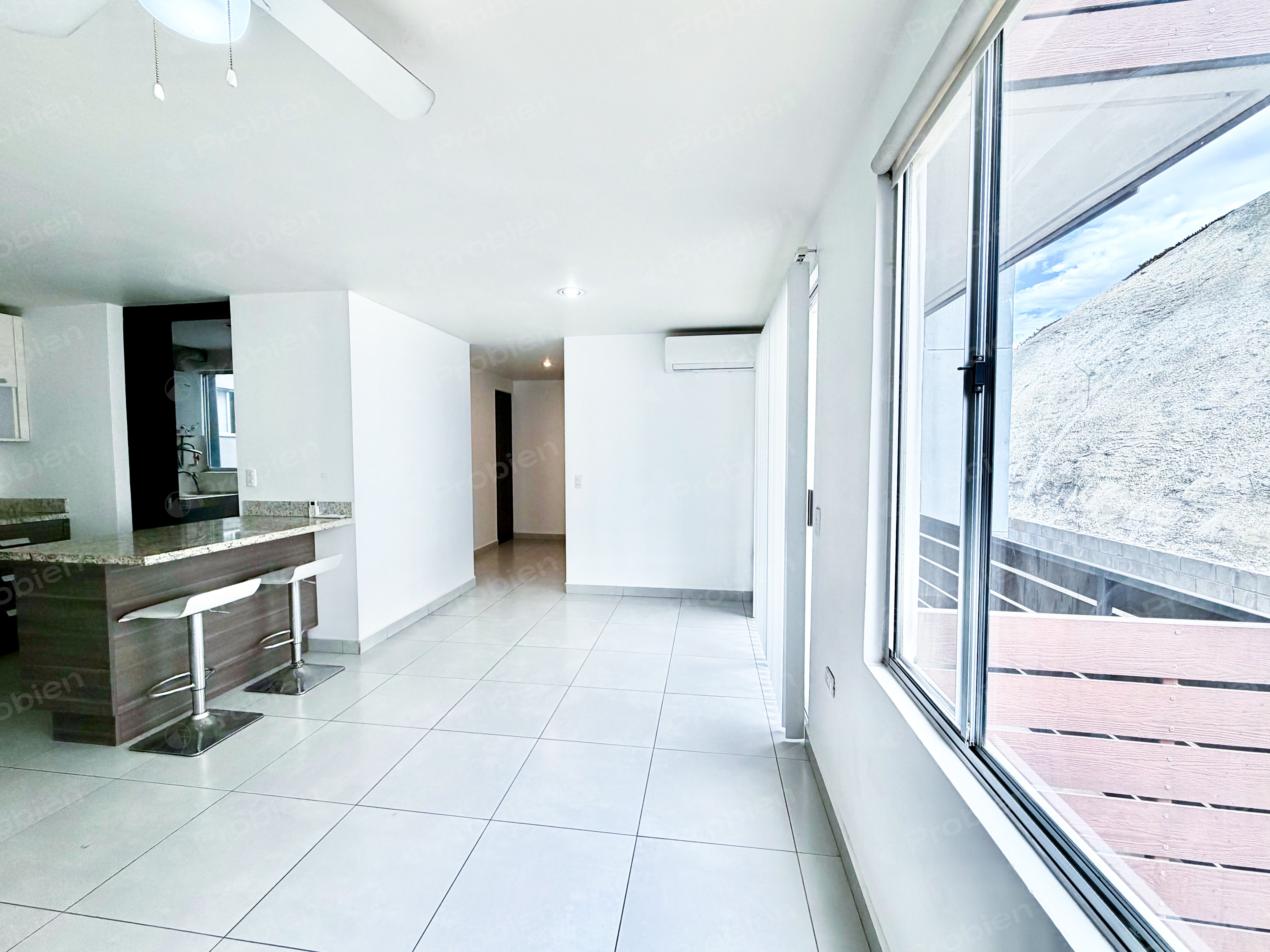 Departamento en Renta en La Rioja, Tijuana | 3 Recámaras, 2 Baños y 2 Estacionamientos - Foto 3 de 15
