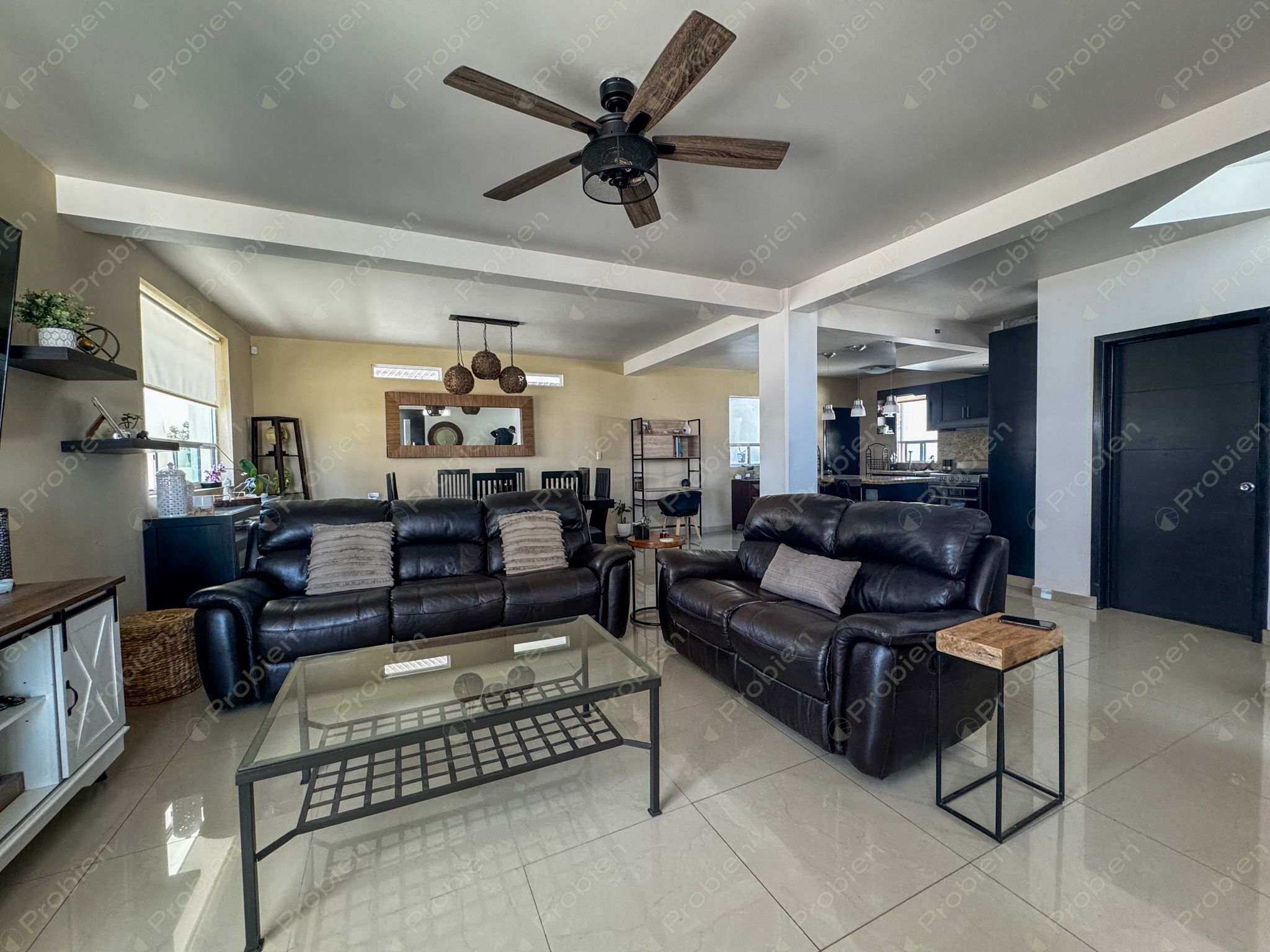 Casa en venta en Cubillas, privada de 3 niveles con terraza y vista a la ciudad - Foto 4 de 19