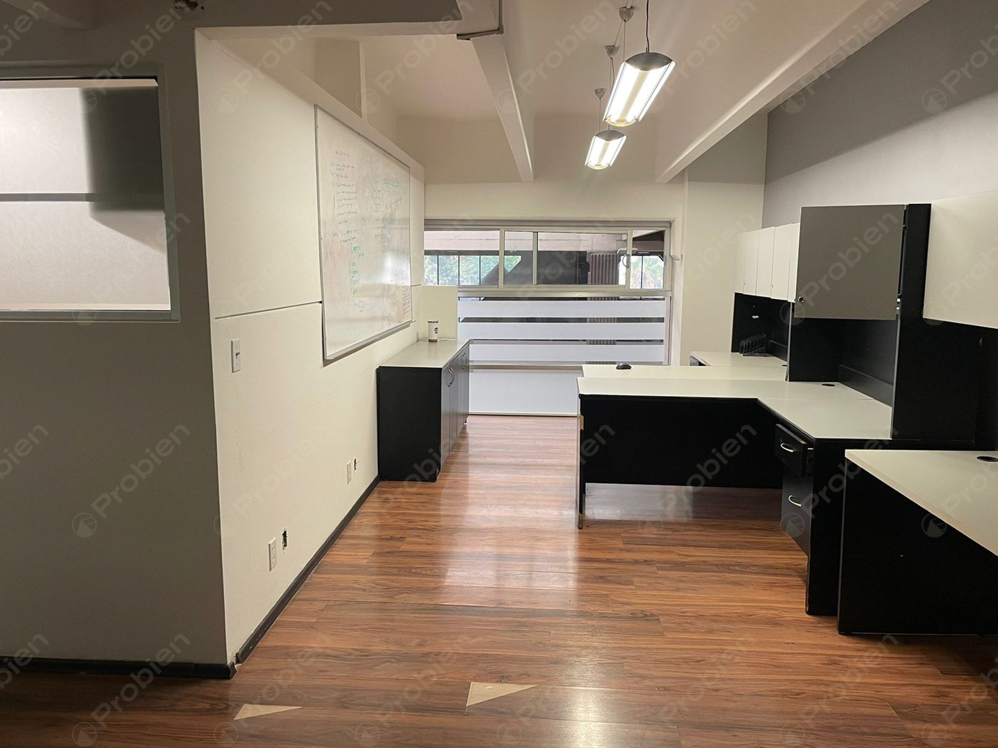 Oficina en Renta - Business Center en Zona Rio Planta Alta - Foto 2 de 19