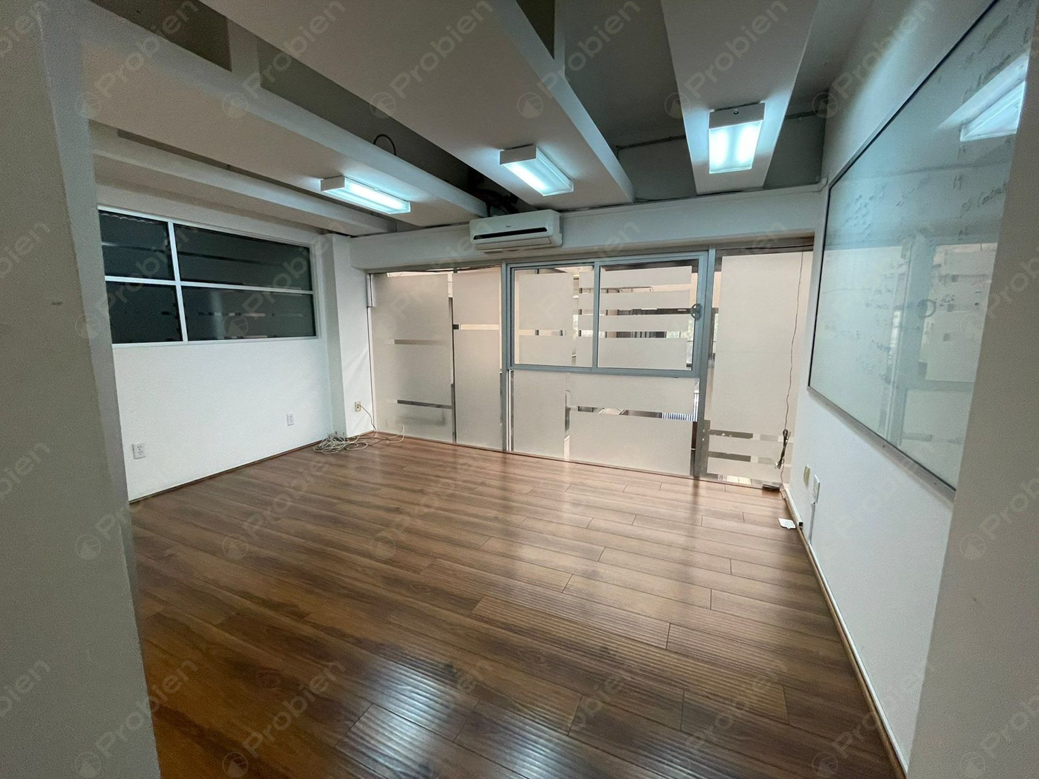 Oficina en Renta - Business Center en Zona Rio Planta Alta - Foto 6 de 19