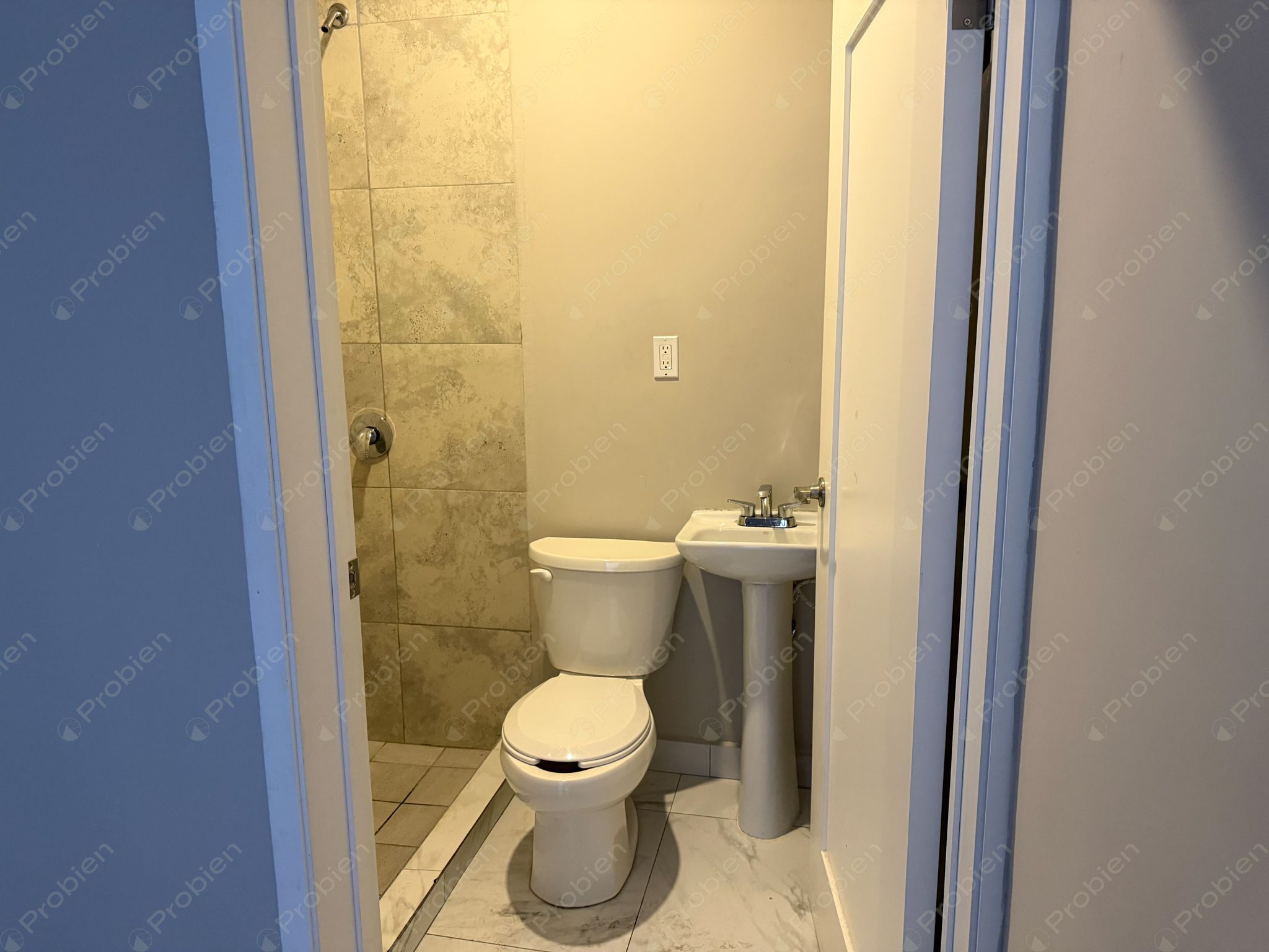 Casa Tipo Townhouse en Renta en Hipódromo | Ubicación Privilegiada - Foto 5 de 18