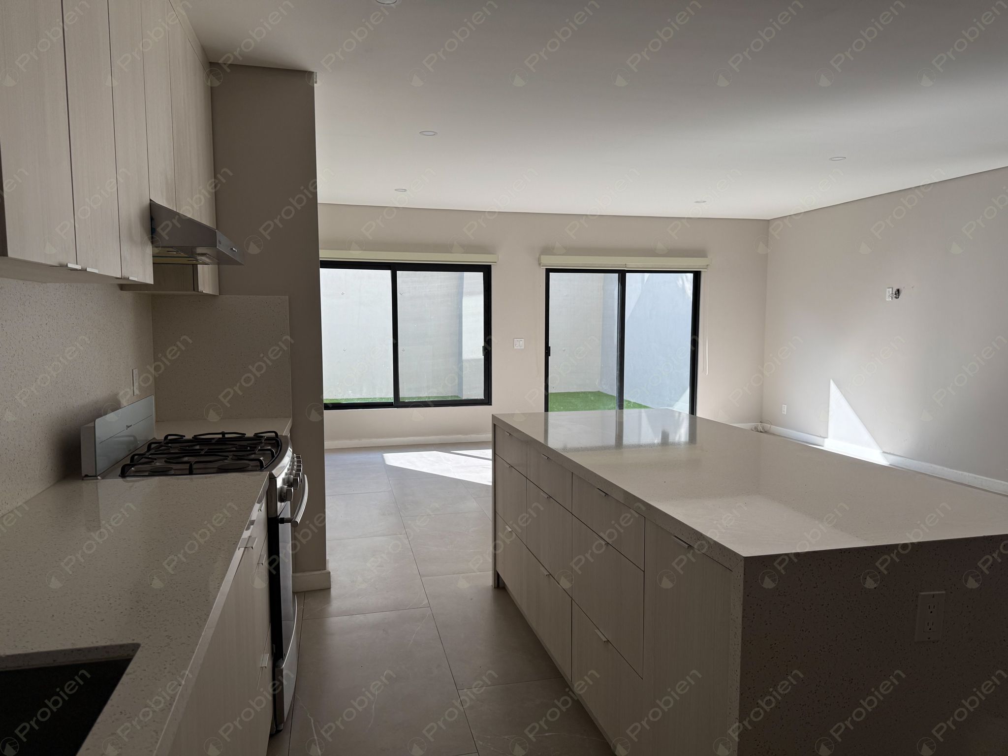 Casa Tipo Townhouse en Renta en Hipódromo | Ubicación Privilegiada - Foto 2 de 18