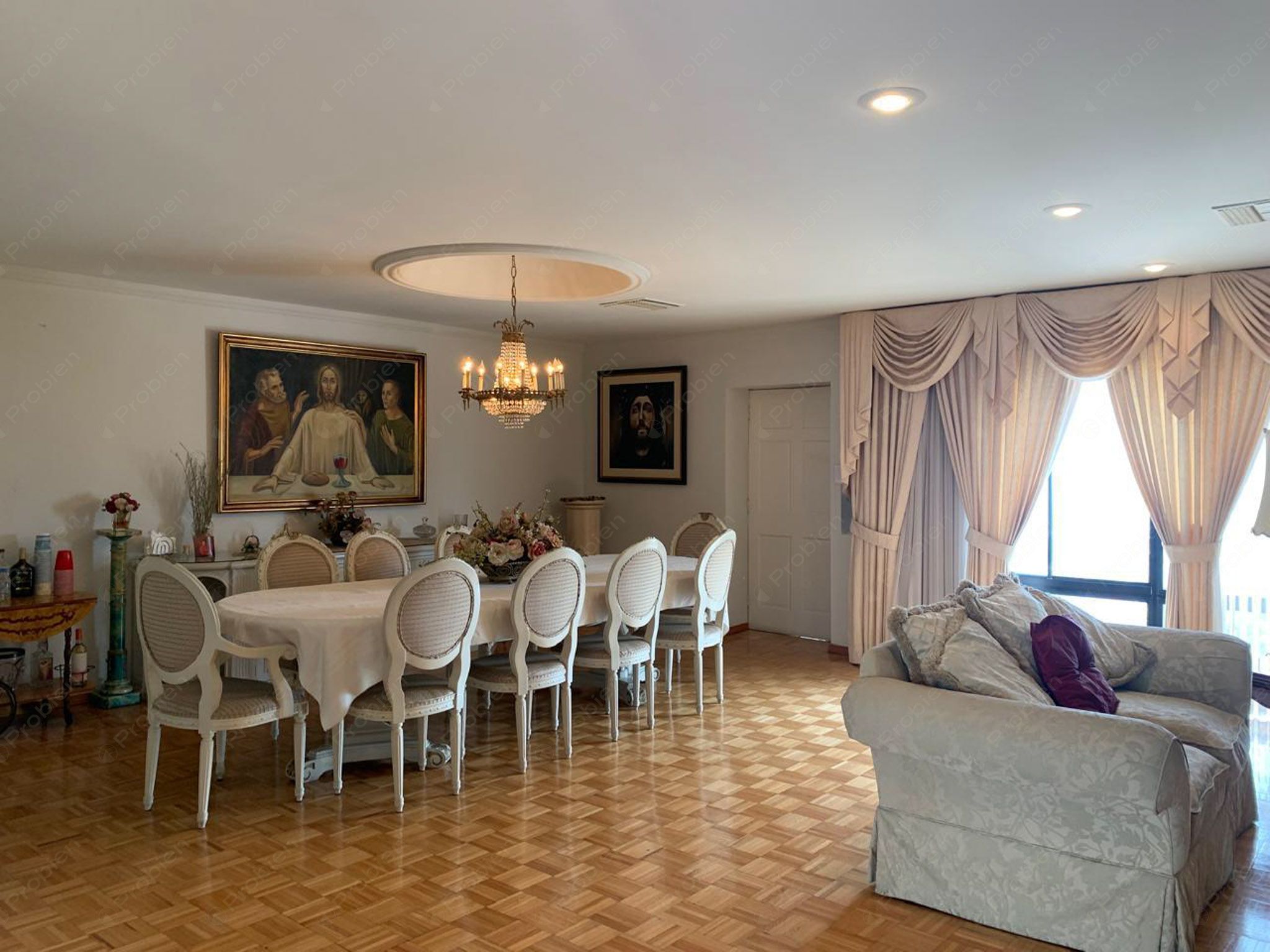 Casa en Renta / Venta en Laderas de Monterrey – 3 Niveles, Elevador y Amplio Patio con Vista - Foto 2 de 19