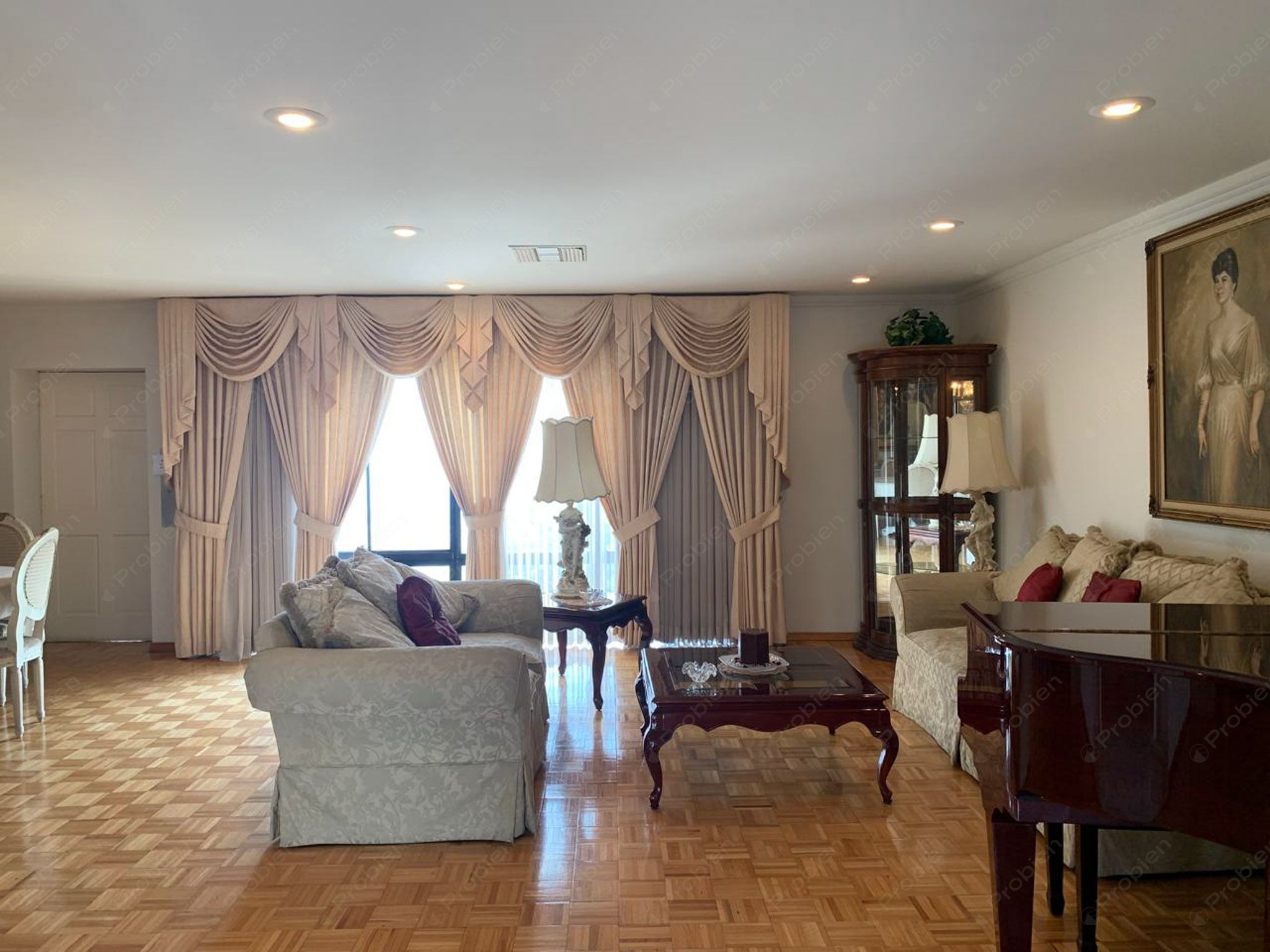 Casa en Renta / Venta en Laderas de Monterrey – 3 Niveles, Elevador y Amplio Patio con Vista - Foto 5 de 19