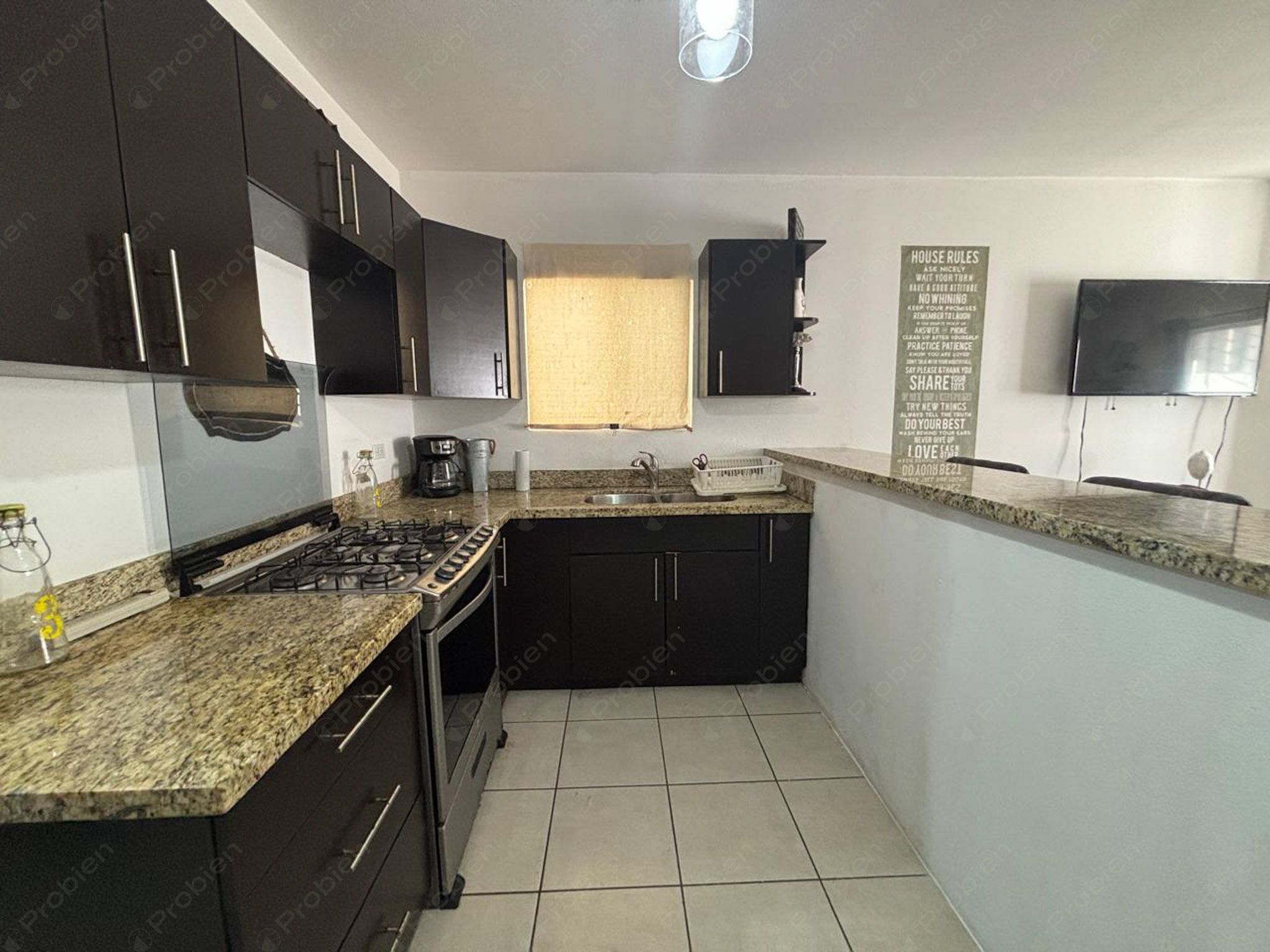 Departamento Amueblado en Renta en Garden Homes – 1 Recámara con Vista al Mar y Amenidades - Foto 4 de 18