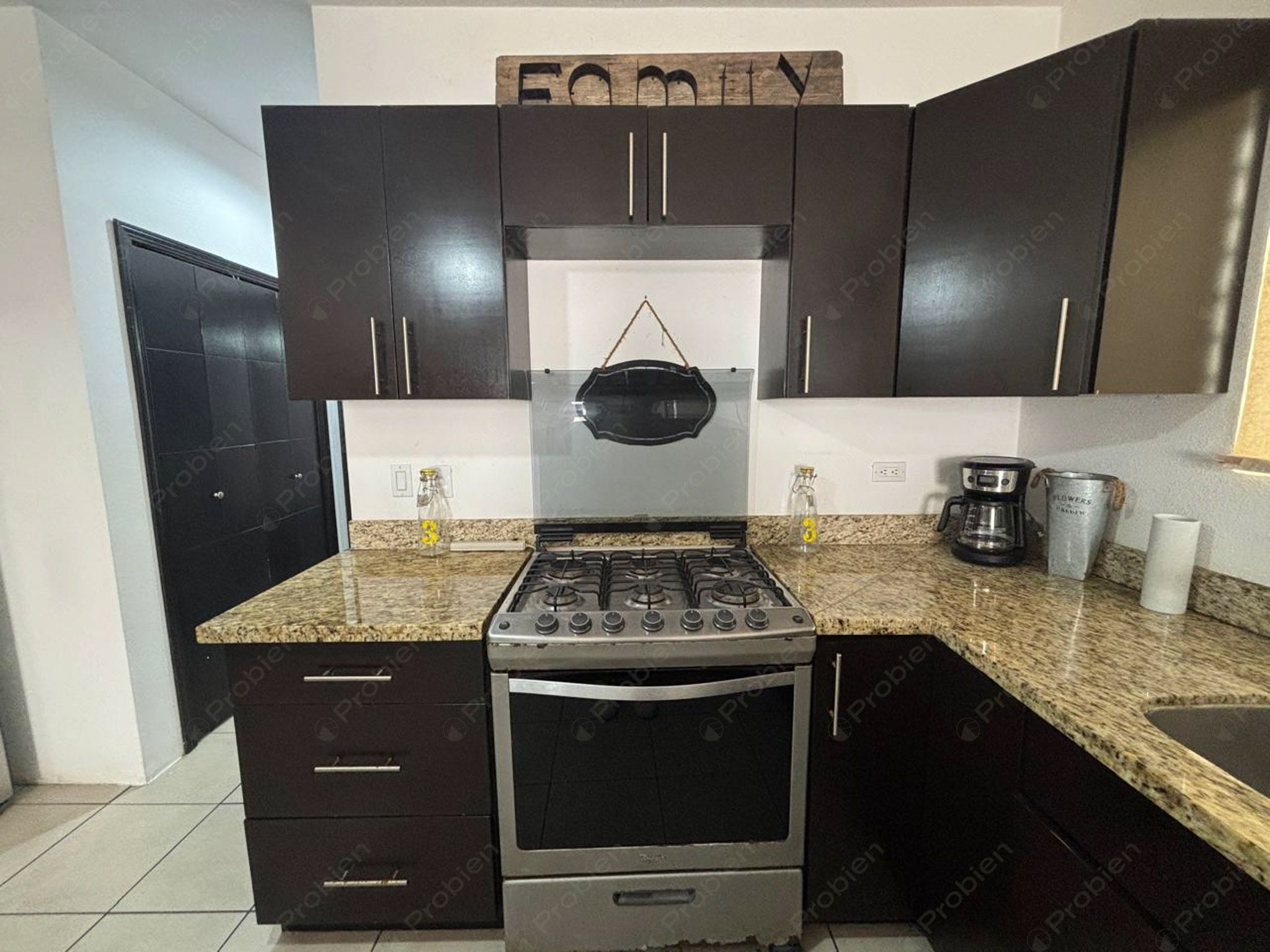 Departamento Amueblado en Renta en Garden Homes – 1 Recámara con Vista al Mar y Amenidades - Foto 5 de 18