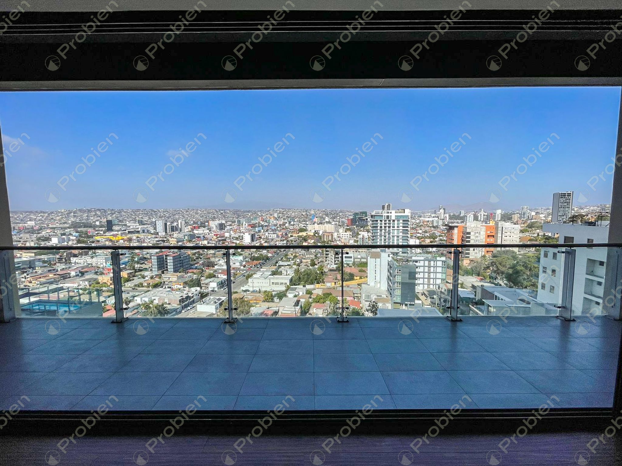 Departamento en renta en Arboleda La Cacho Tijuana con terraza y amenidades premium - Foto 4 de 18