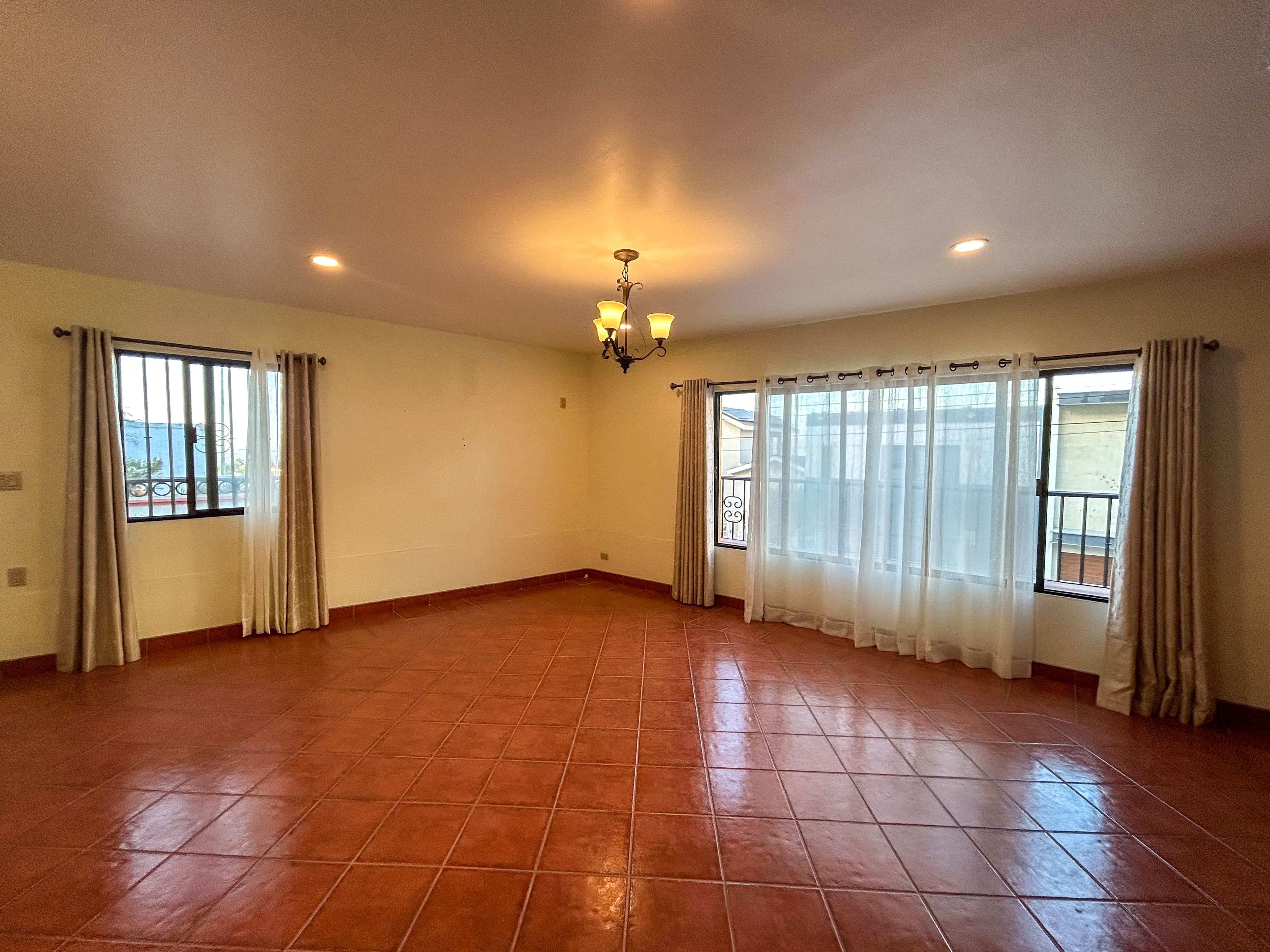 Estudio estilo colonial en renta en Colinas de Agua Caliente – 60 m² - Foto 6 de 10