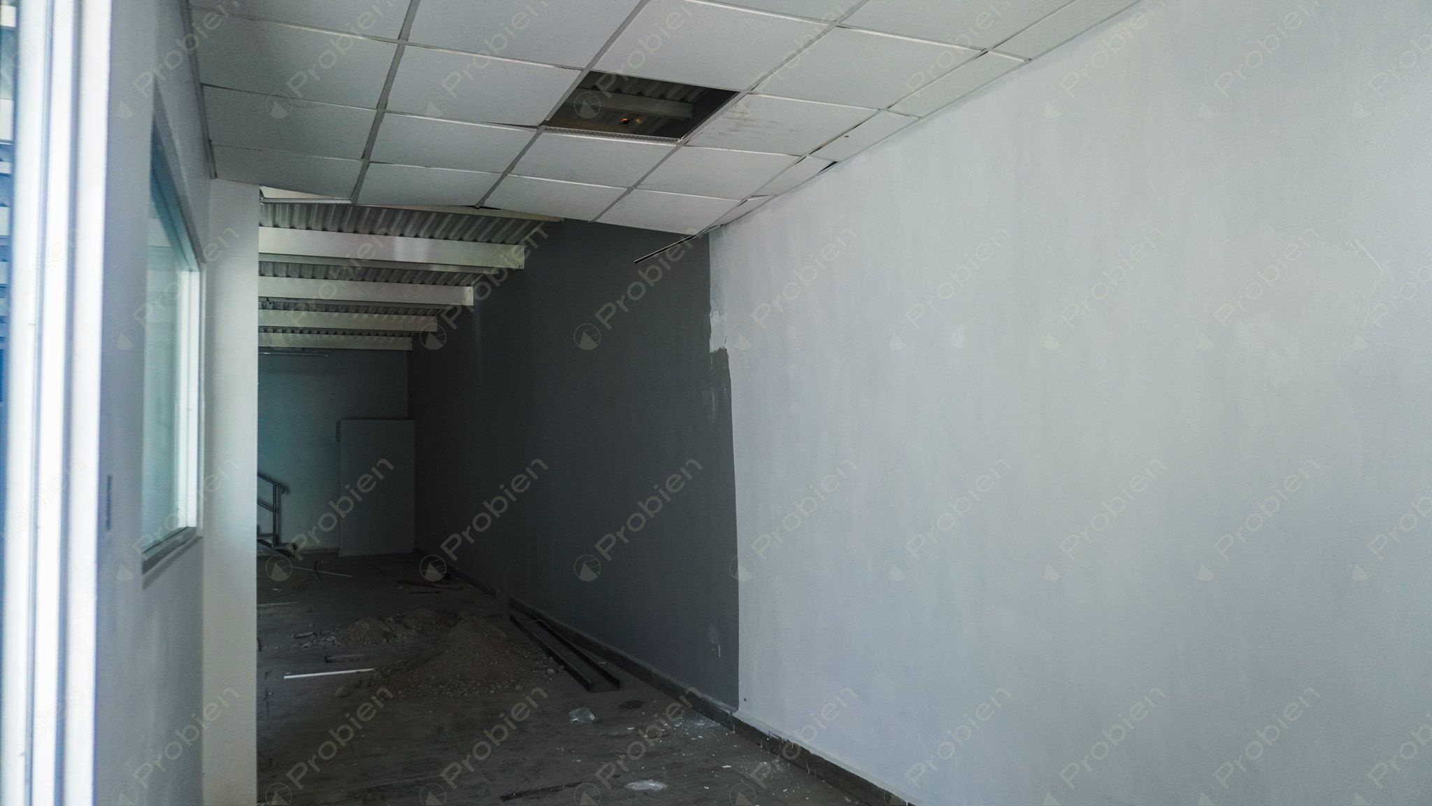 Bodega Comercial en Renta en Blvd. Clouthier – 230 m² y 6 Estacionamientos - Foto 9 de 11