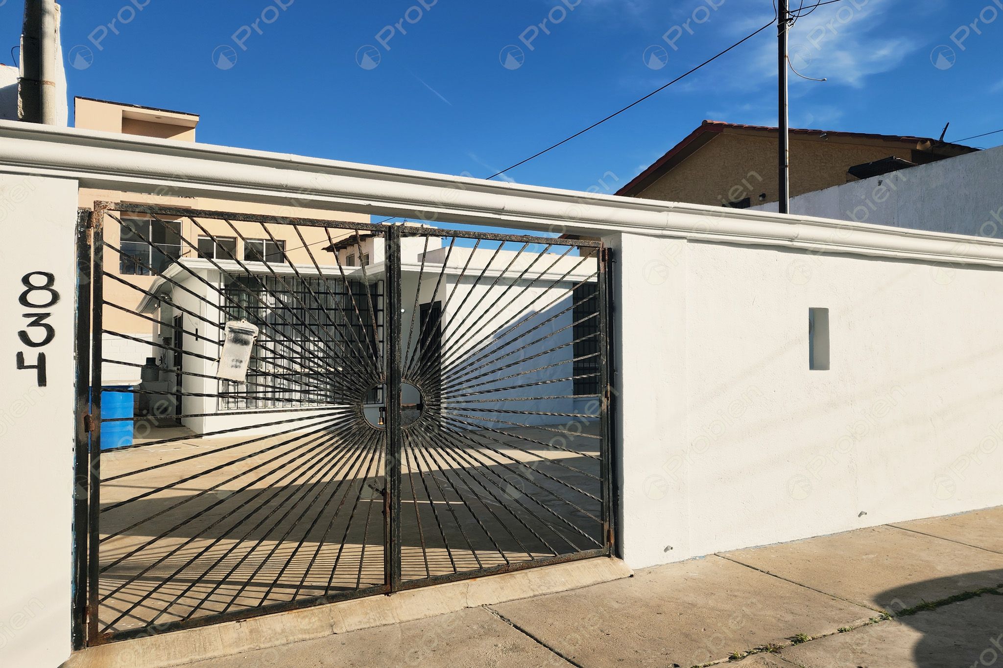 Casa renta en Playas de Tijuana, Calle del Volcán, con amplio patio - Foto 1 de 32