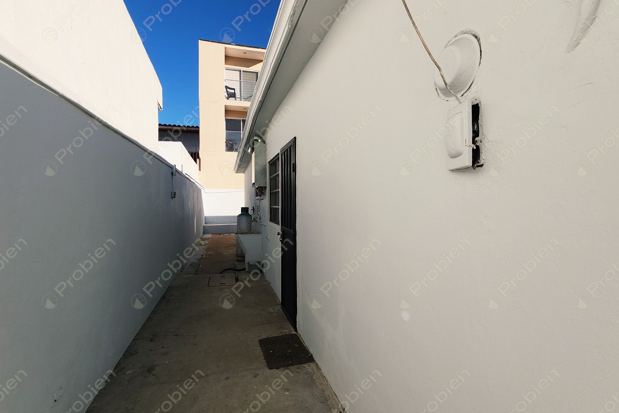 Casa renta en Playas de Tijuana, Calle del Volcán, con amplio patio - Foto 27 de 32