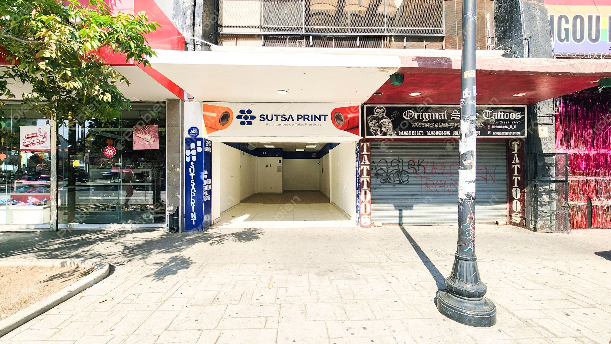 Local Comercial en Renta / Venta en Zona Centro – A un Local de la Av. Revolución