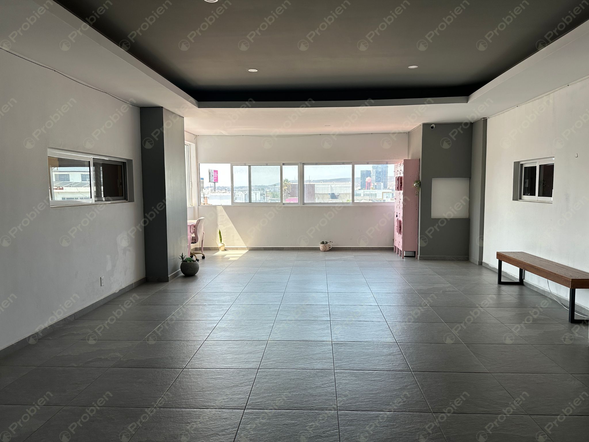 Local Comercial en Renta en La Cacho – 145 m² en Edificio Nuevo con Valet Parking - Foto 10 de 13