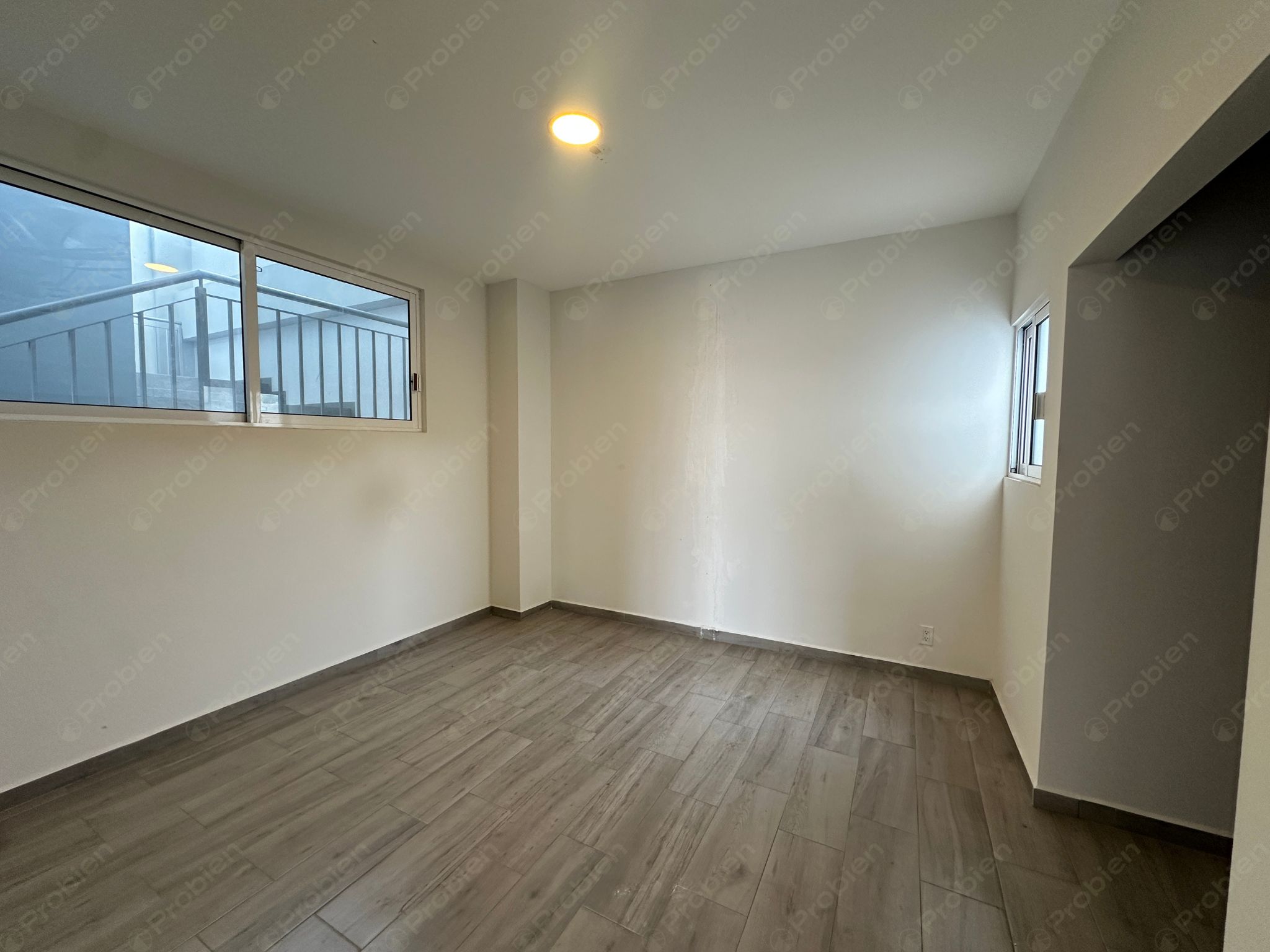 Local Comercial en Renta en La Cacho – 145 m² en Edificio Nuevo con Valet Parking - Foto 4 de 13