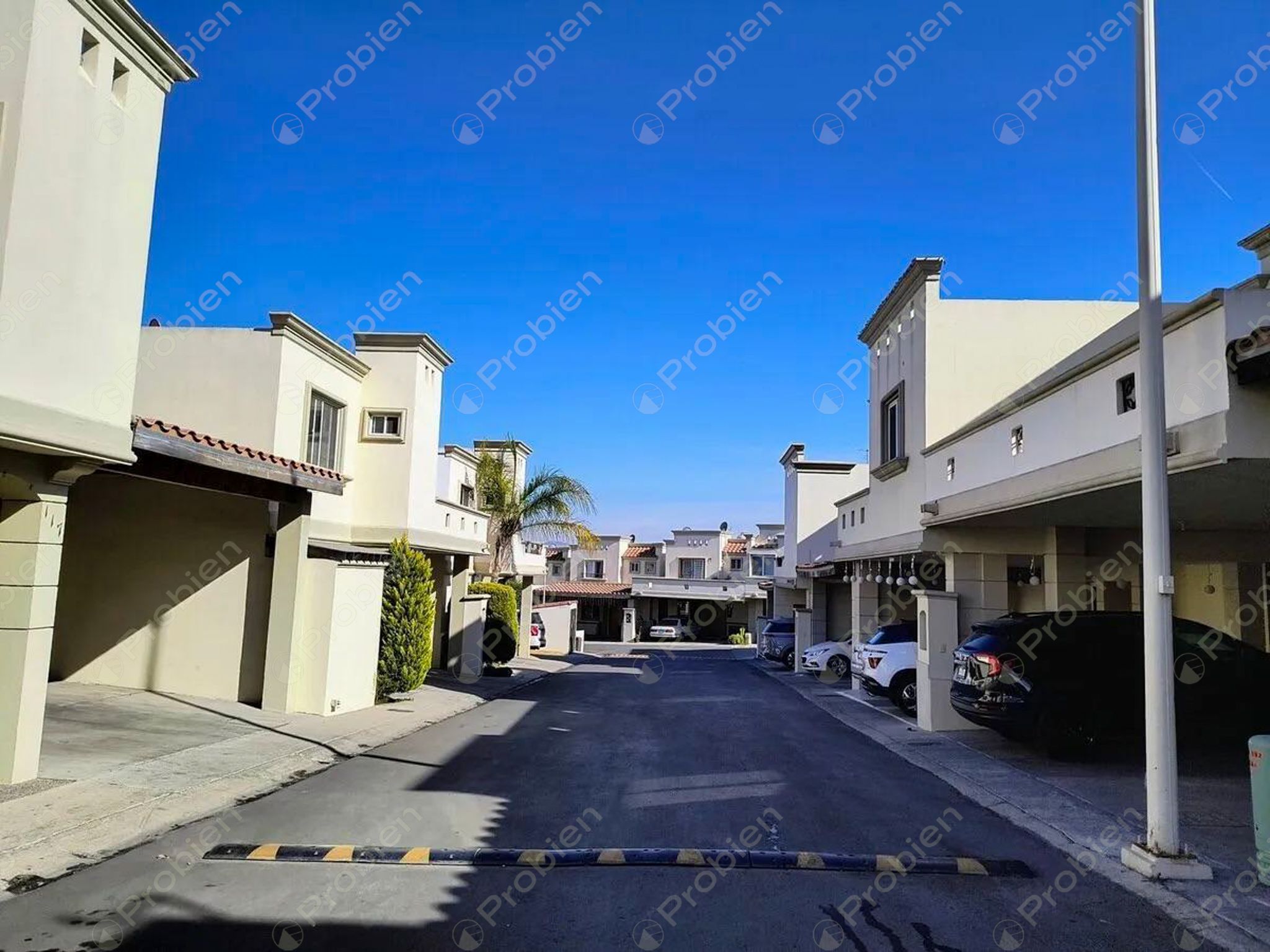 Casa en renta en Colinas de San Ángel en privada con amenidades y 3 recámaras - Foto 1 de 13