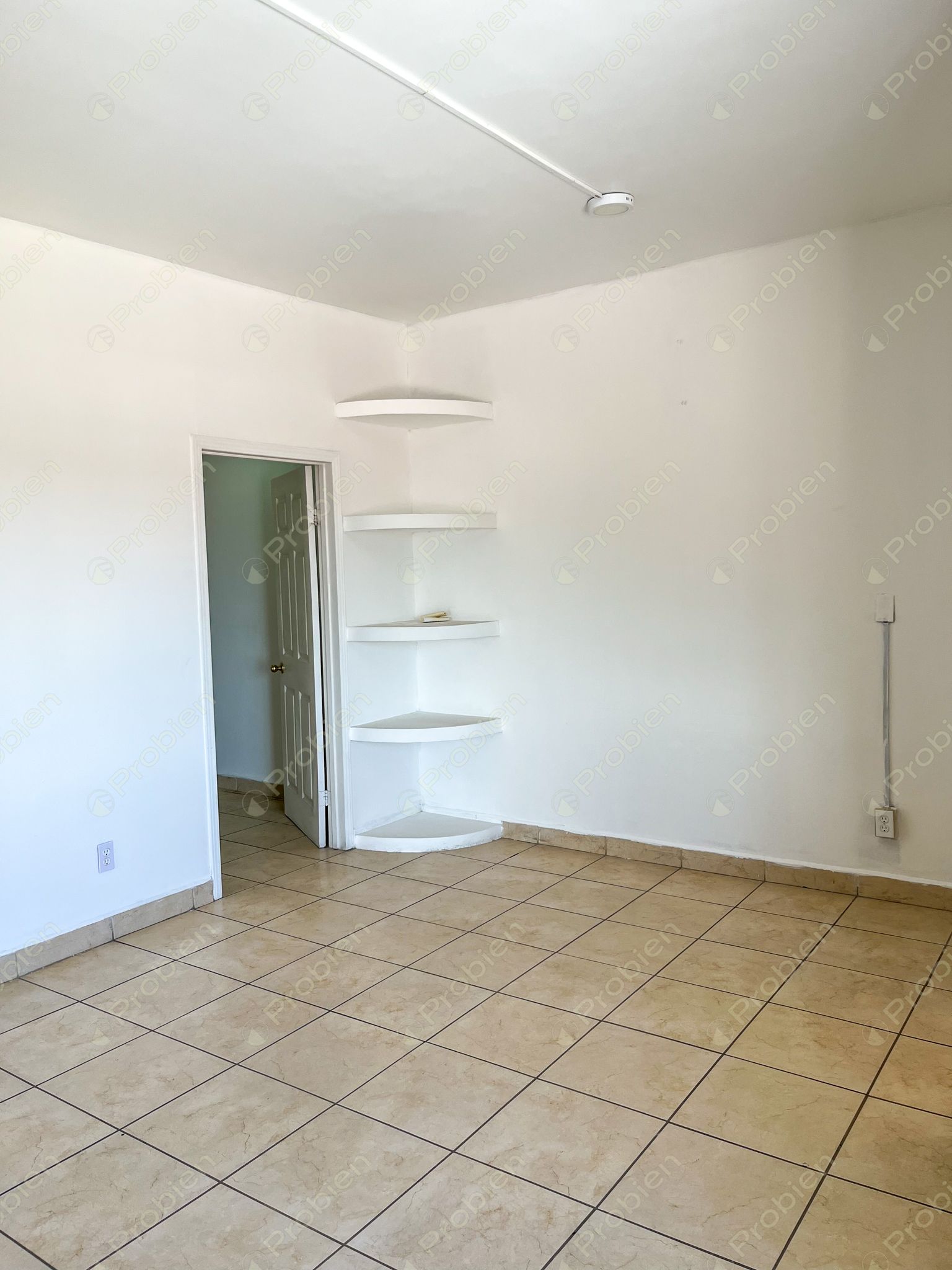 Departamento en renta en Lomas Hipódromo Tijuana con terraza y 4 recámaras - Foto 11 de 16