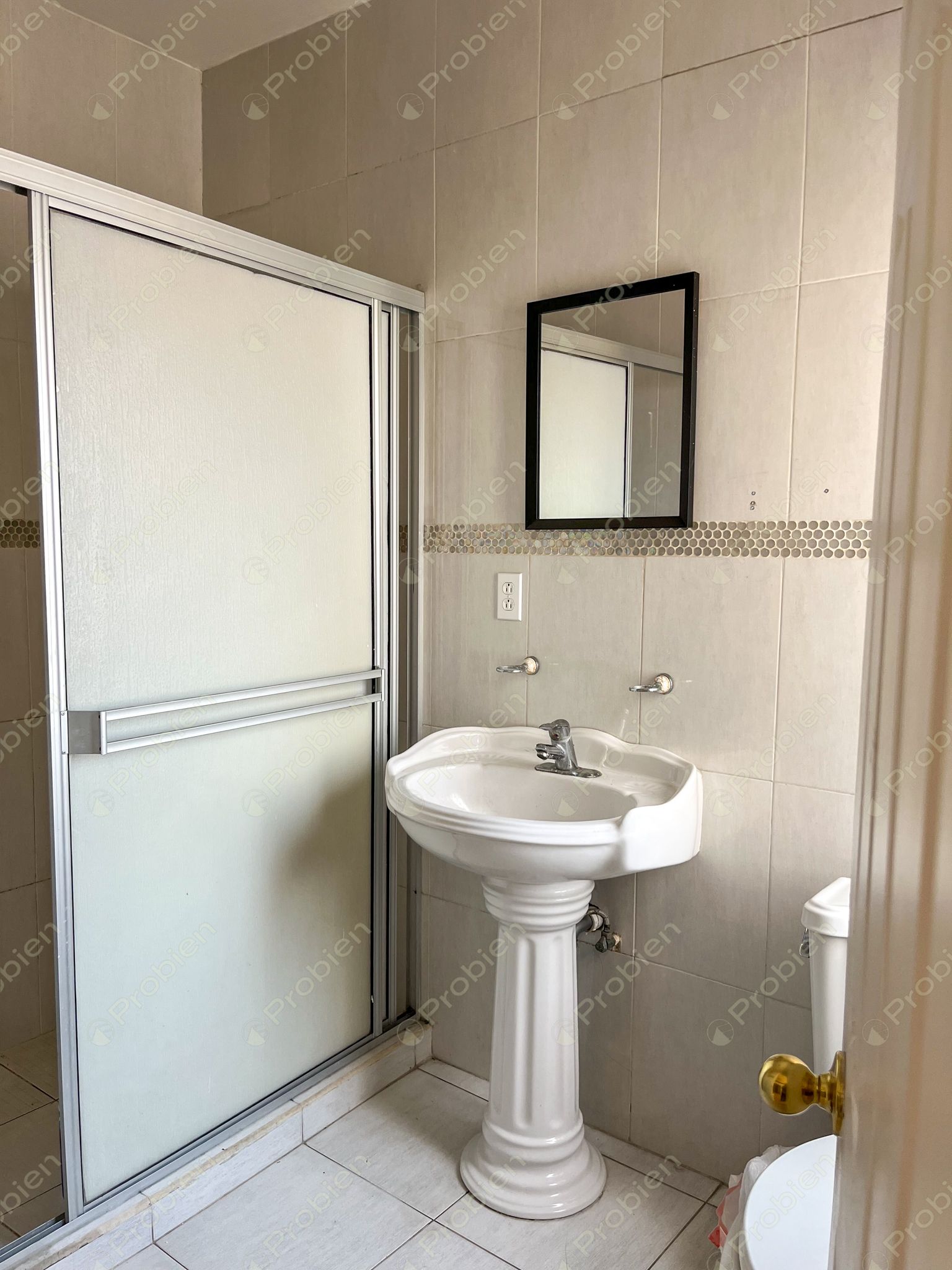 Departamento en renta en Lomas Hipódromo Tijuana con terraza y 4 recámaras - Foto 13 de 16