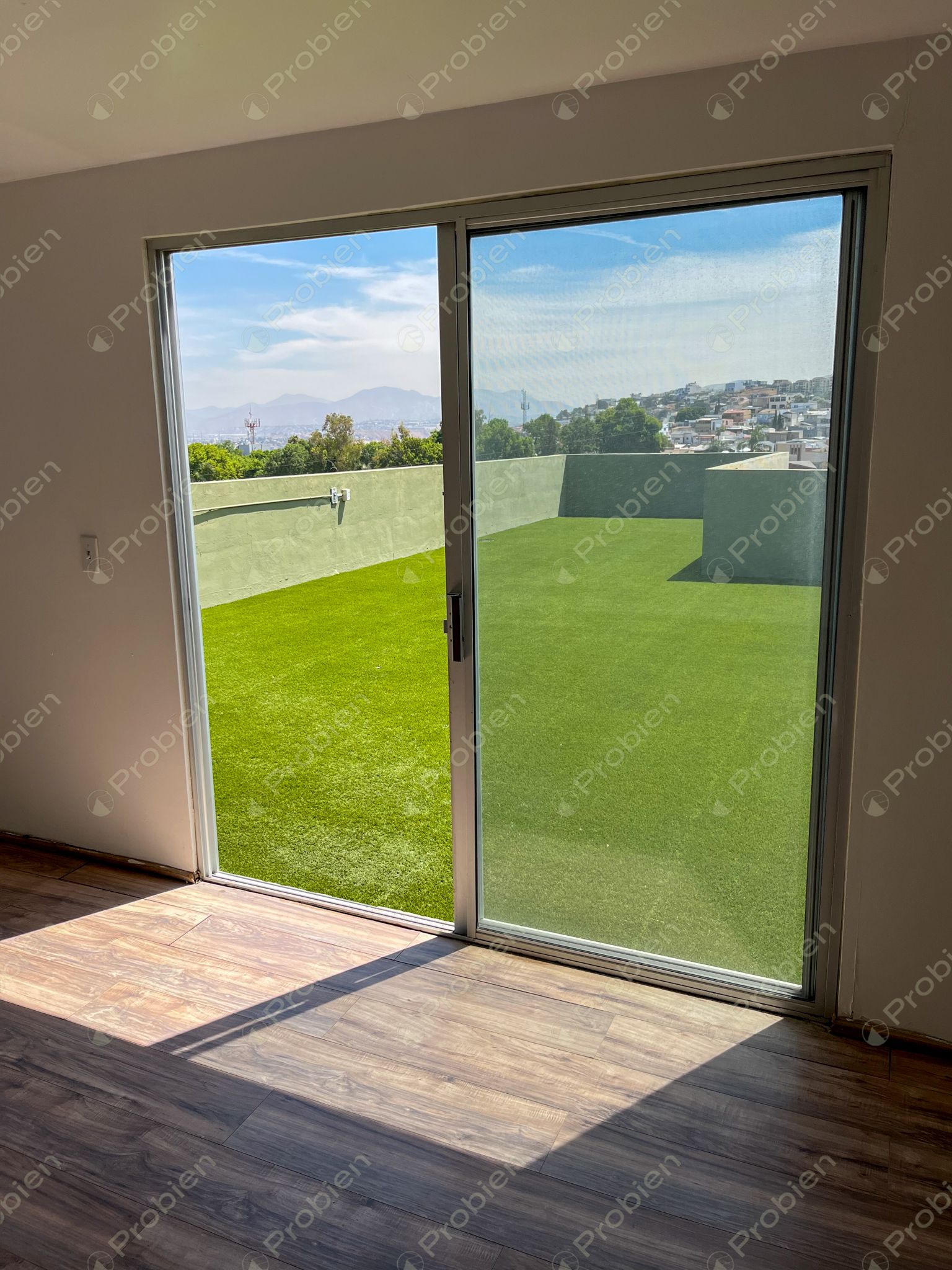 Departamento en renta en Lomas Hipódromo Tijuana con terraza y 4 recámaras - Foto 15 de 16