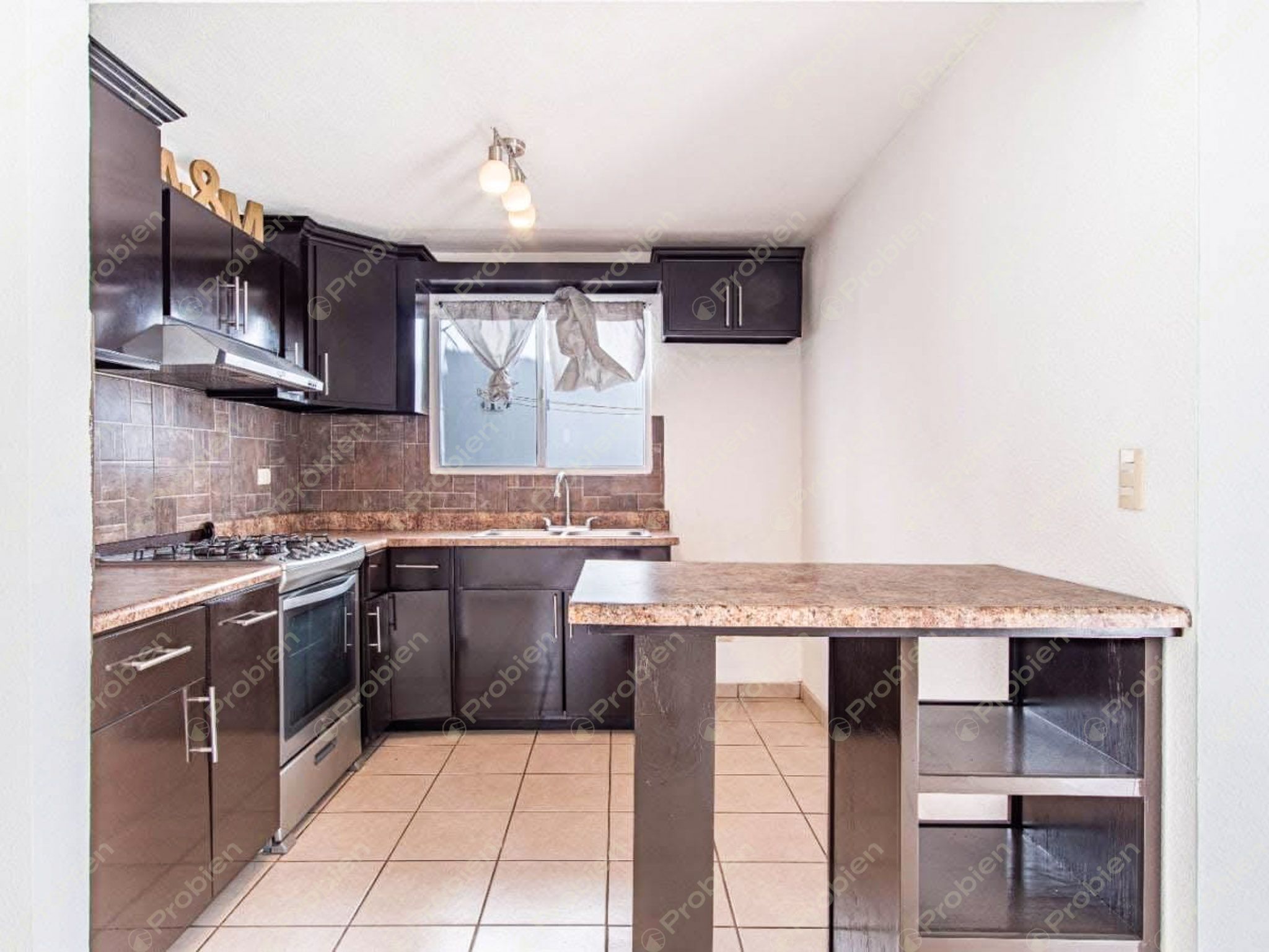 Casa en Renta en La Presa – Privada con Seguridad y Paneles Solares - Foto 10 de 11