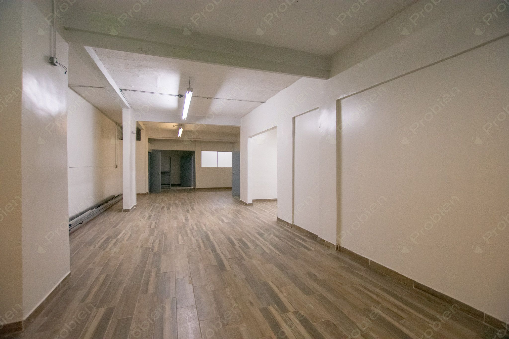 Bodega / Local en Renta sobre Vialidad Principal en Otay – 400 m² con Gran Potencial Comercial - Foto 7 de 16