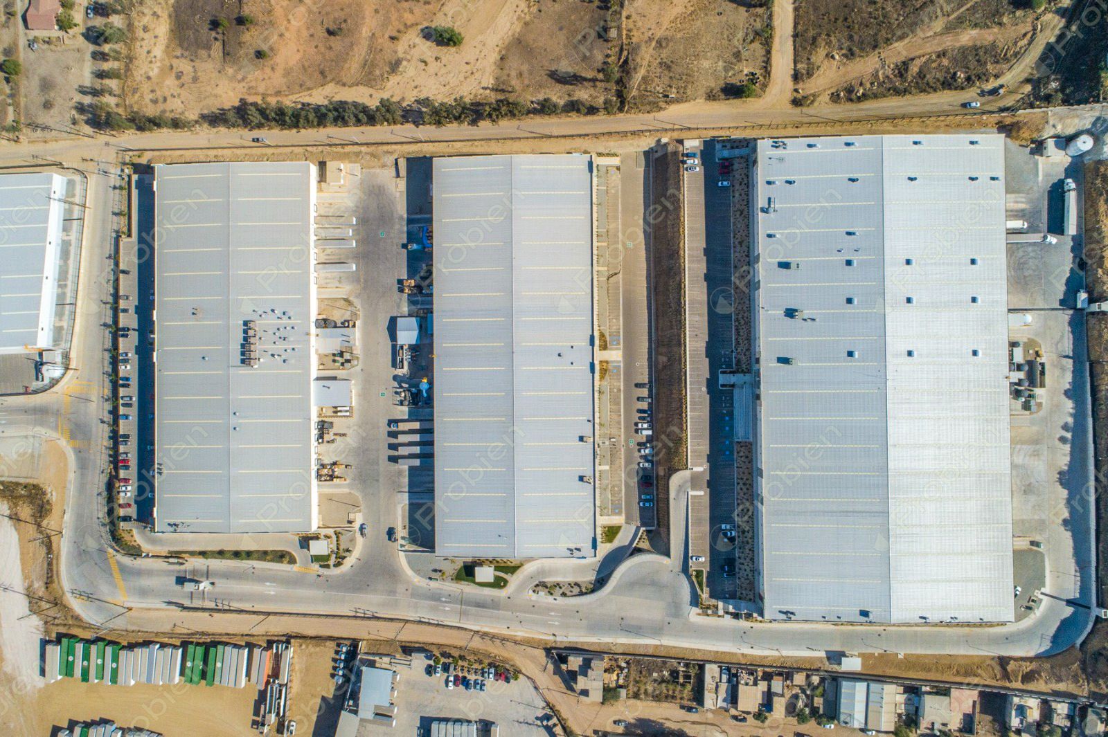 55,111 S.Q. F.T. / Industrial Multi-Tenant Building / Tijuana / Submarket Blvd. 2000 - Foto 2 de 5