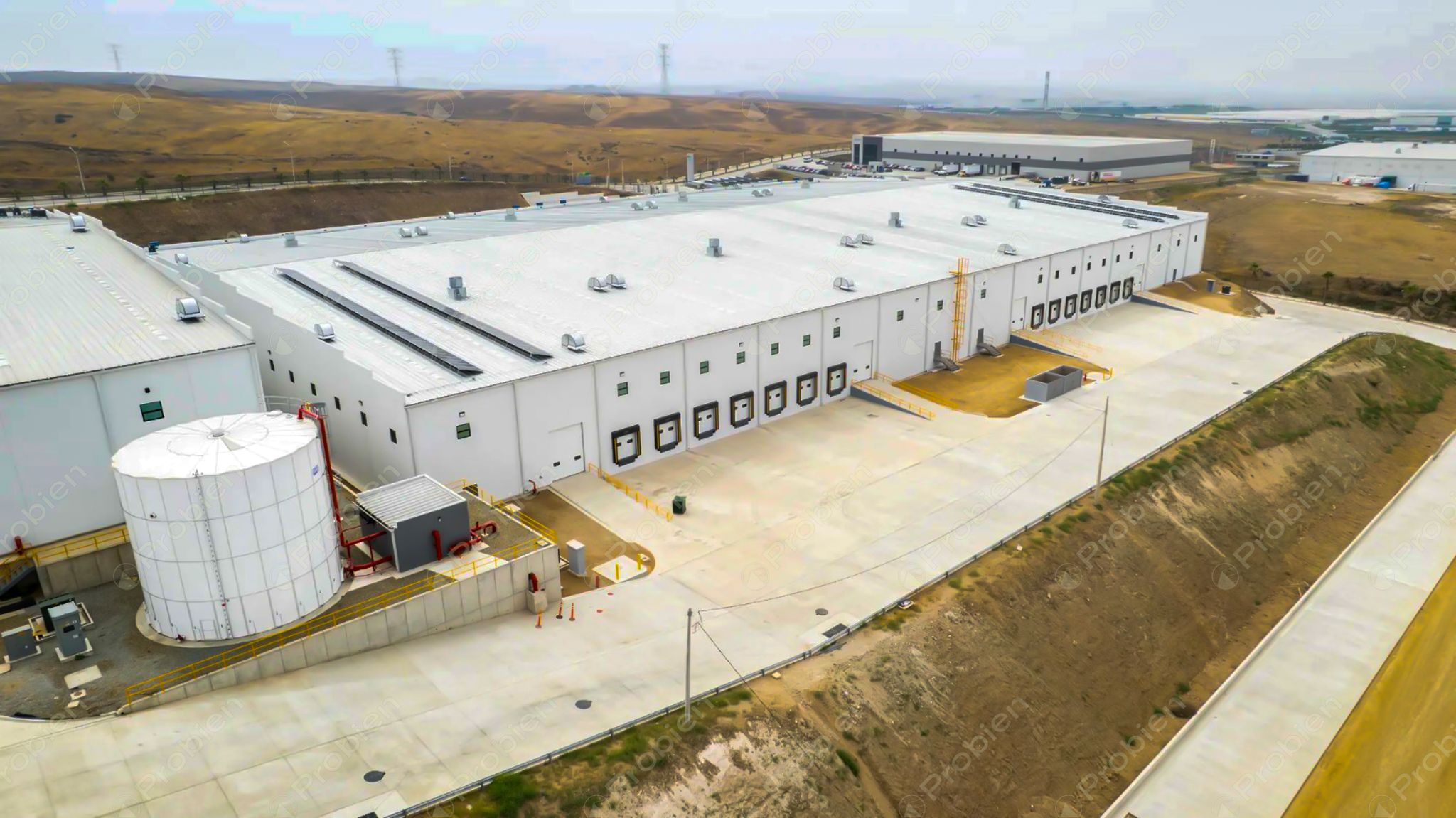 93,000 SQ. FT. / Industrial Multi-Tenant Building / Rosarito Submarket - Foto 3 de 5