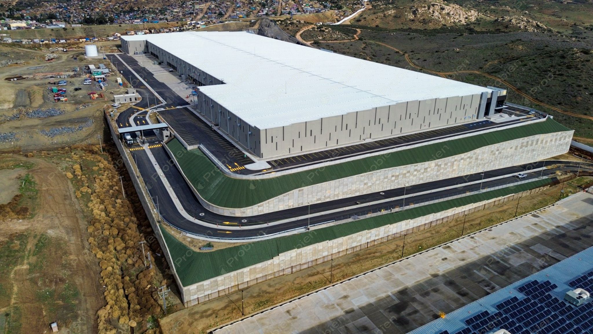 530,515.90 S.Q. F.T. / Industrial Stand Alone Building / Tijuana / Submarket East - Foto 3 de 5
