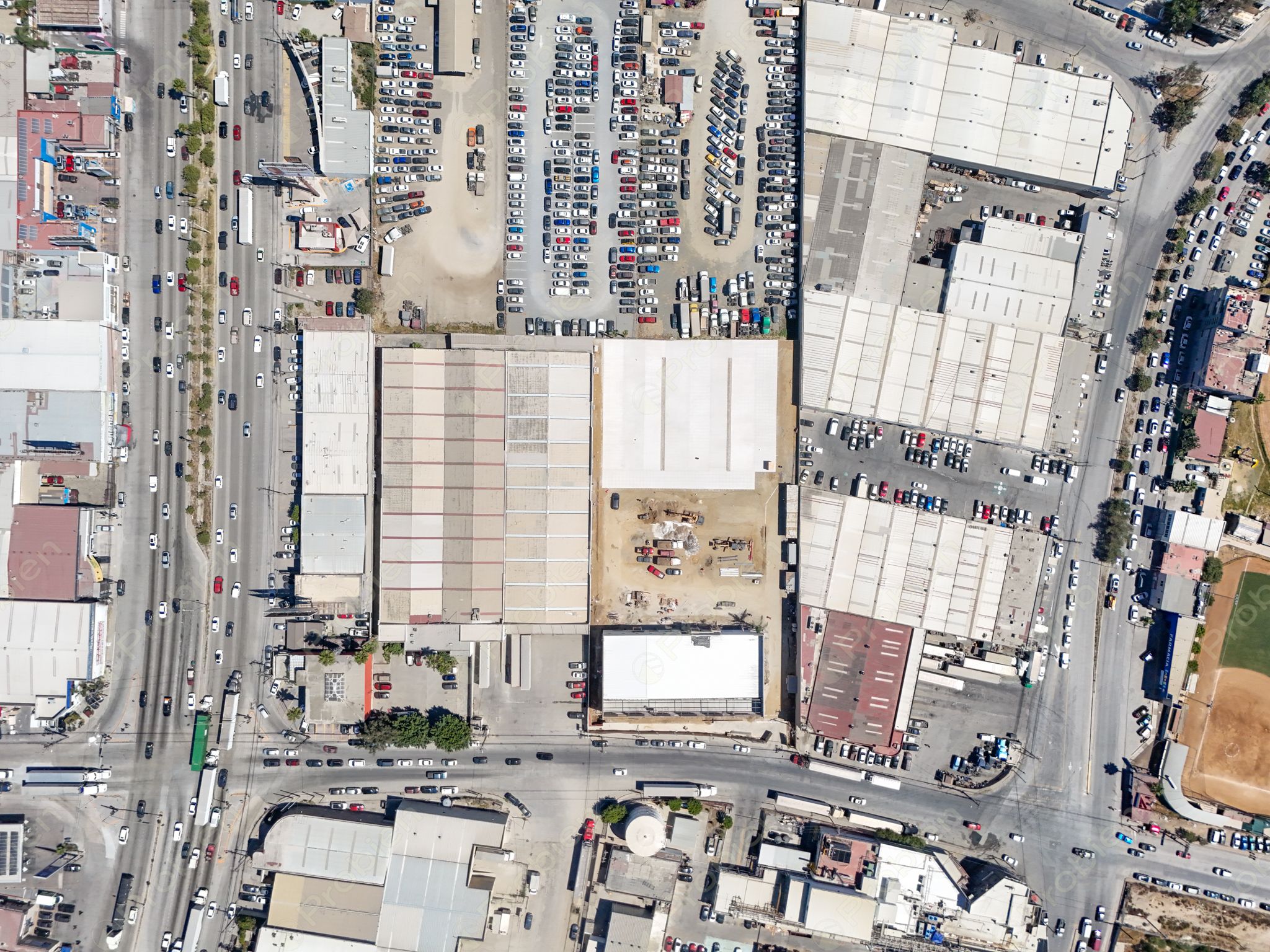 Locales comerciales en renta en Otay, 40 m² con frente a la calle - Foto 2 de 10